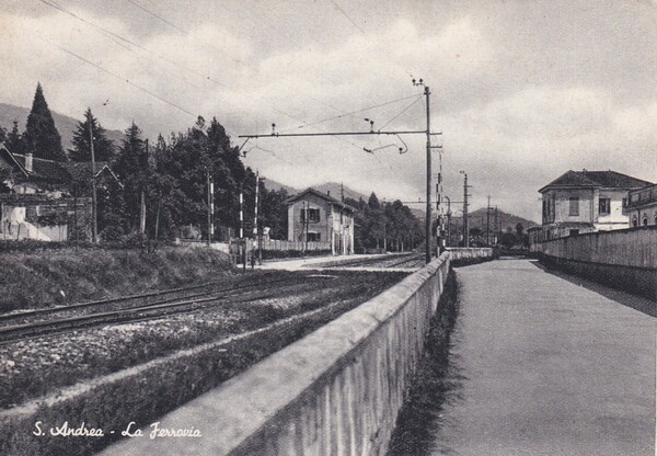 Cartolina Sant'Andrea di Cocquio (Varese) - La Ferrovia.