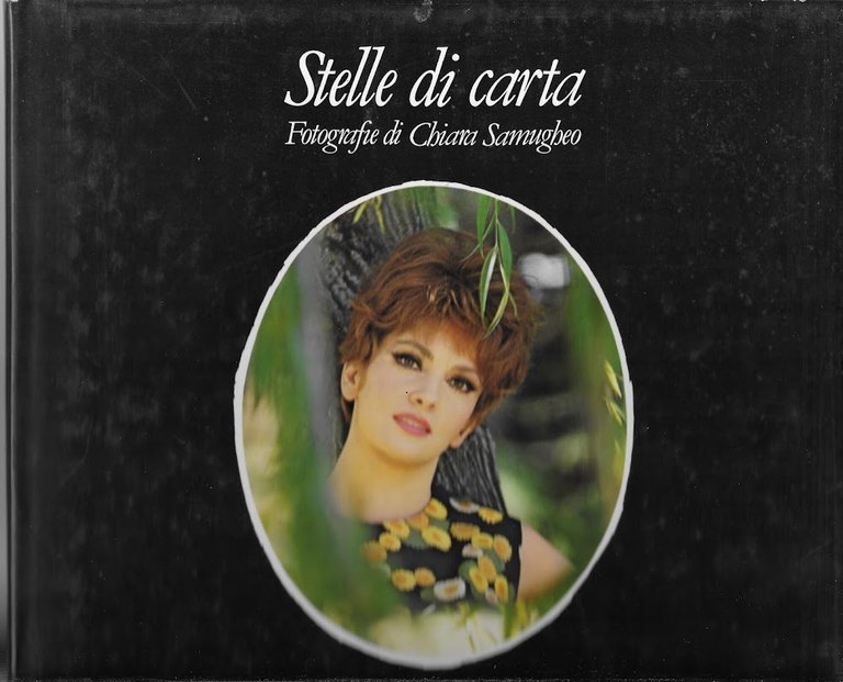 Stelle di carta. Fotografie di Chiara Samugheo