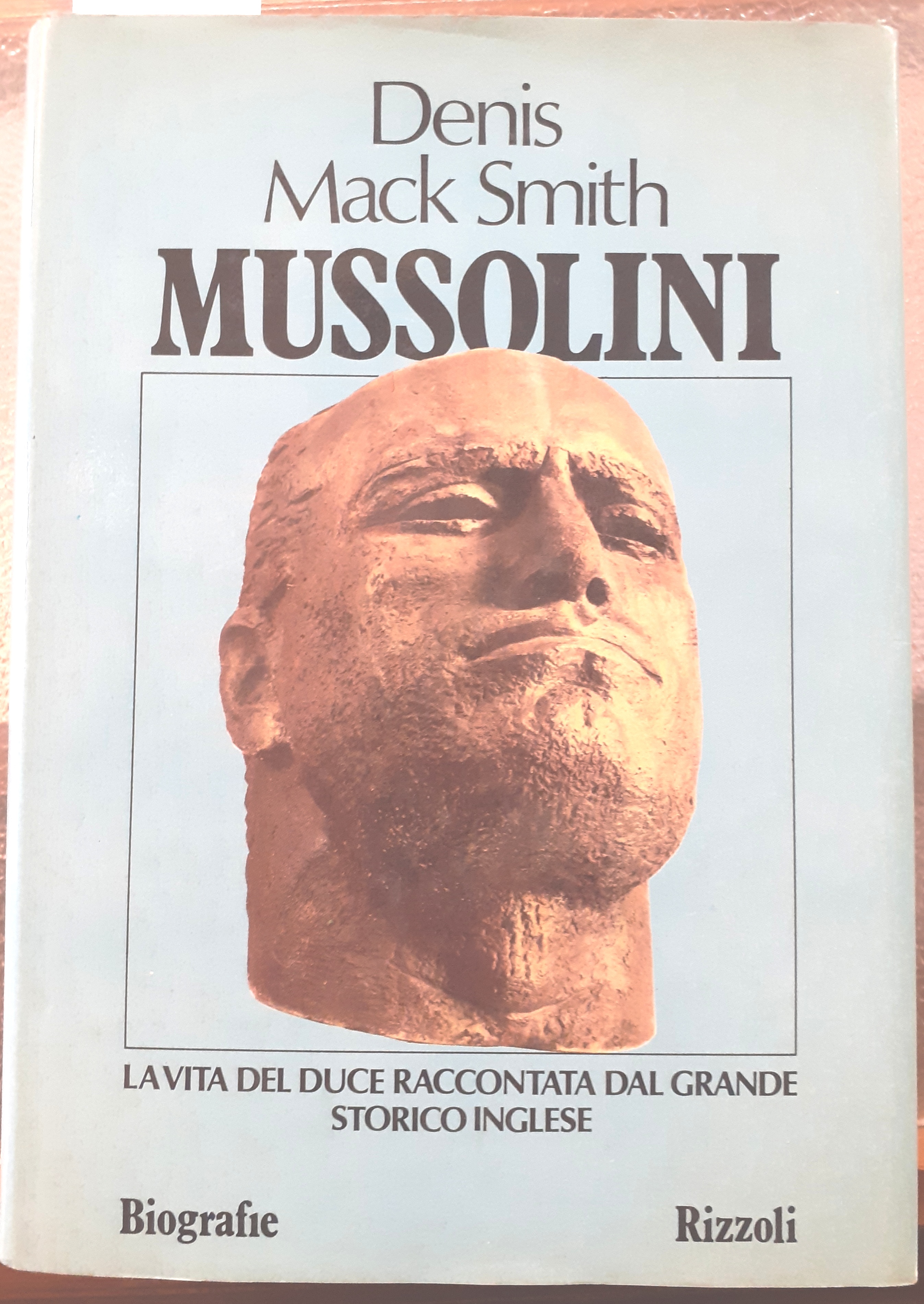 MUSSOLINI.