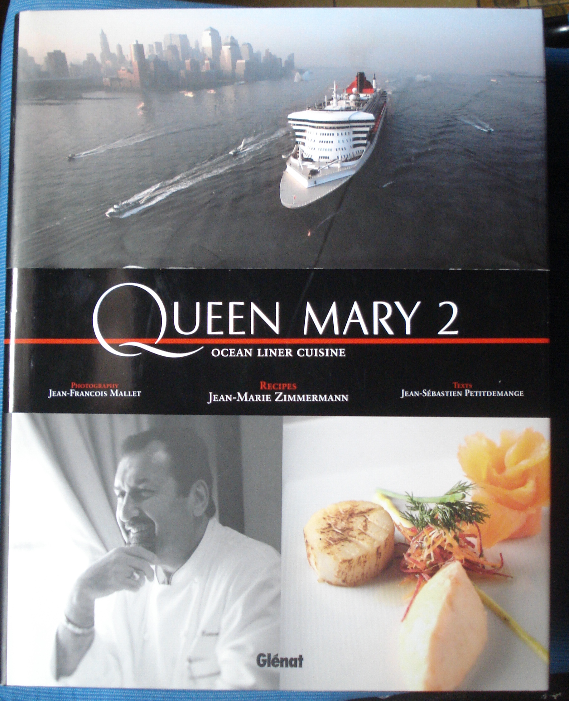 QUEEN MARY 2. OCEAN LINER CUISINE.