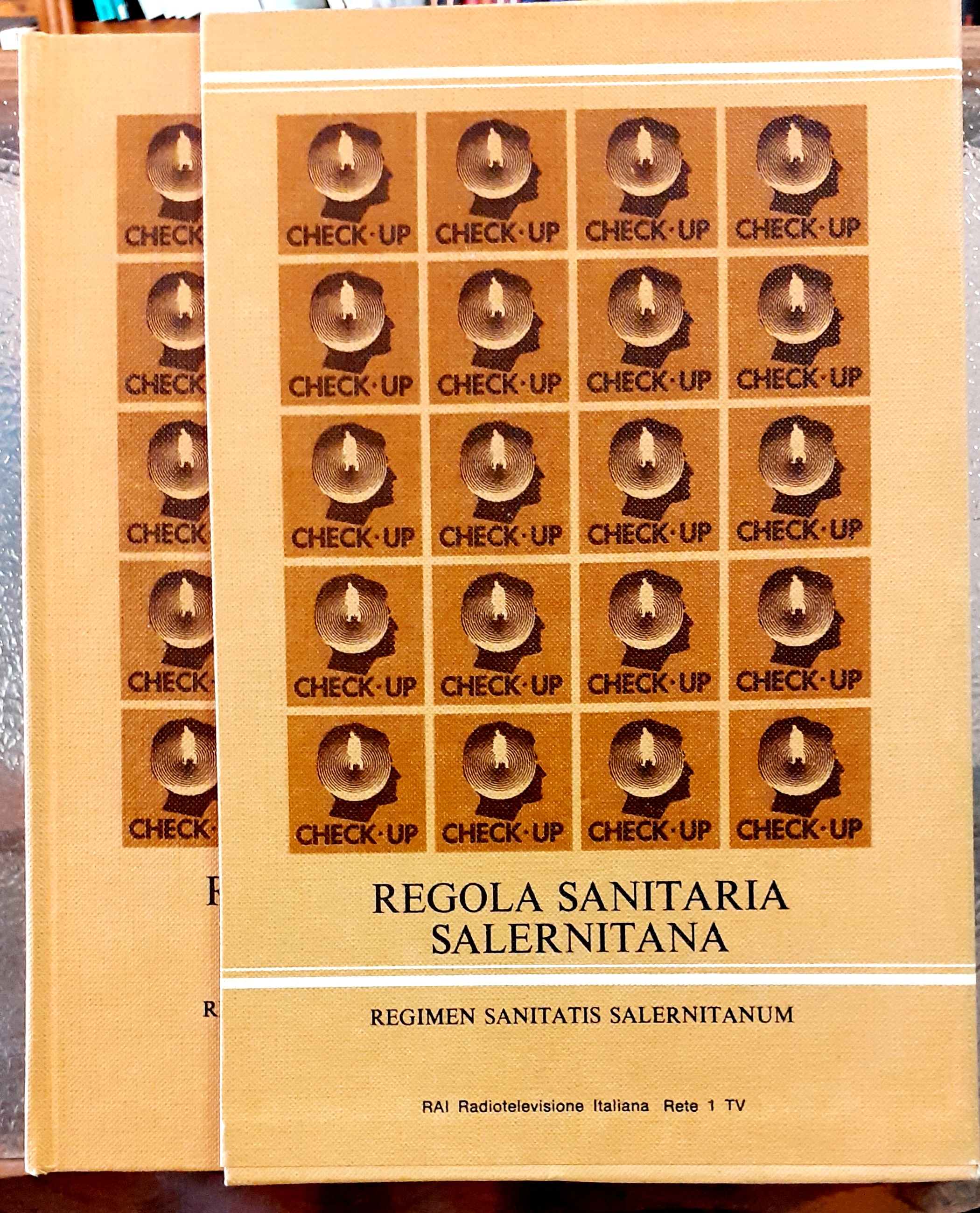 REGIMEN SANITATIS SALERNITANUM. REGOLA SANITARIA SALERNITANA, versione italiana di FULVIO …