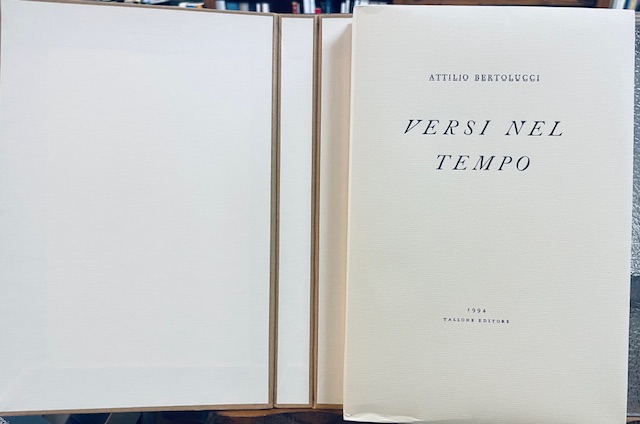 VERSI NEL TEMPO 1929-1993.,
