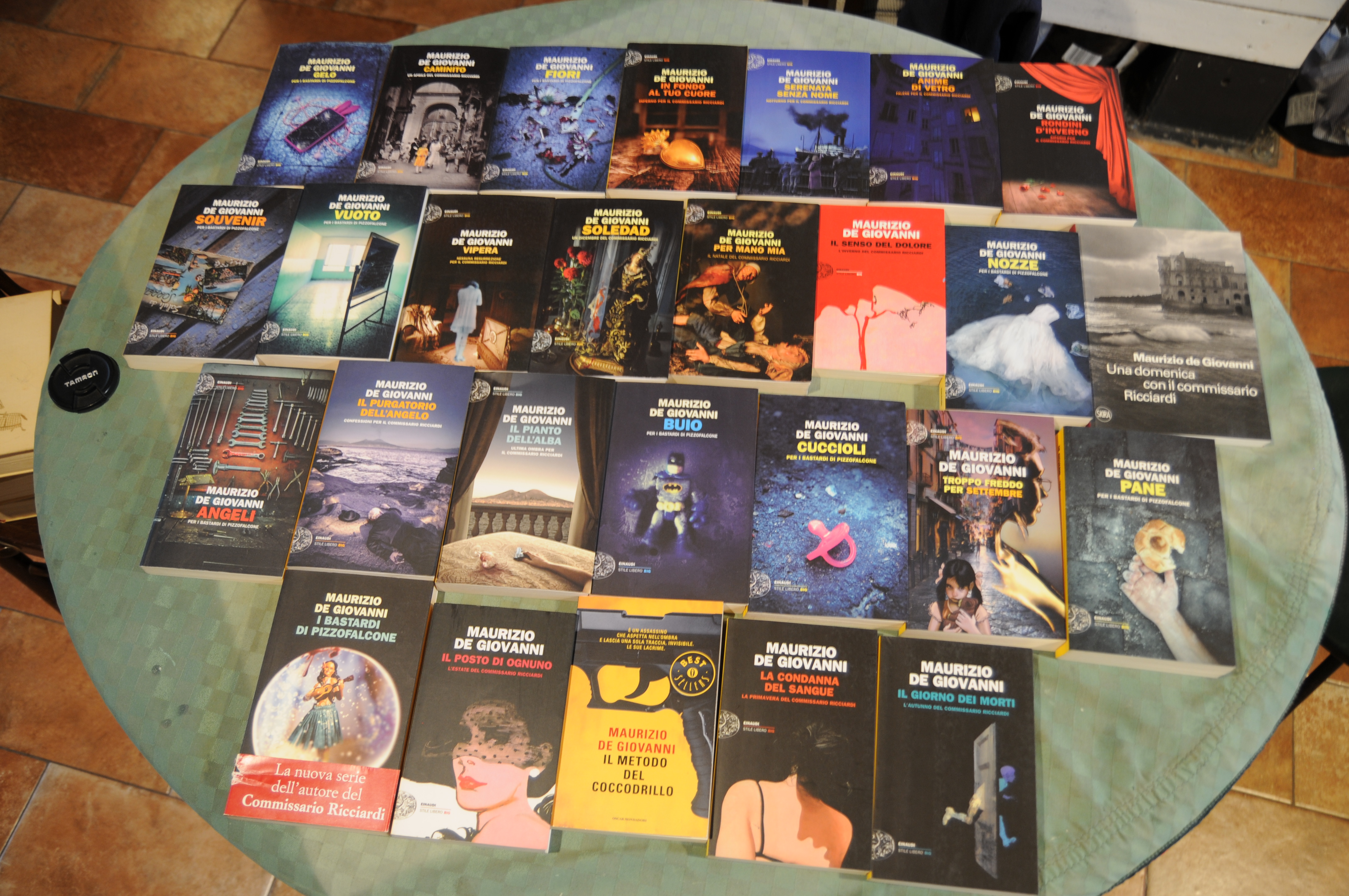 27 libri