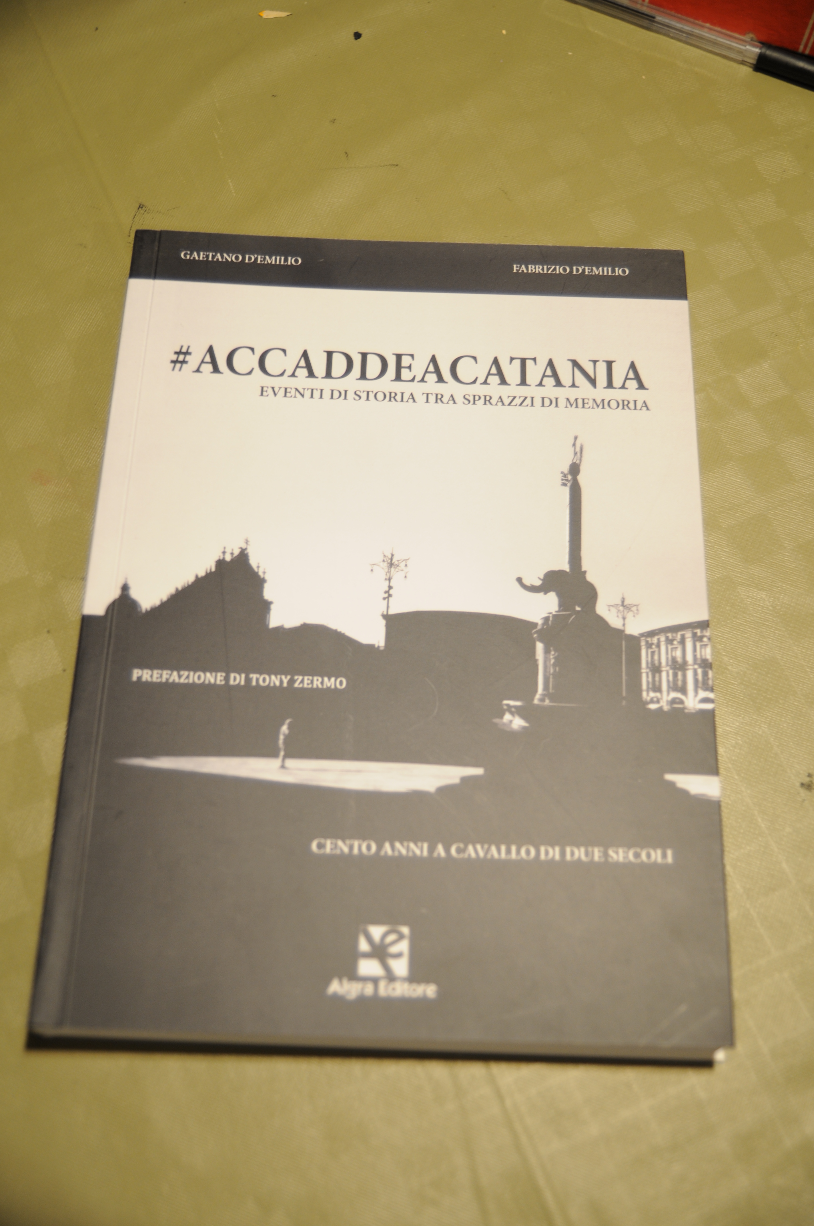 accadde a catania accaddeacatania NUOVO autografato con dedica