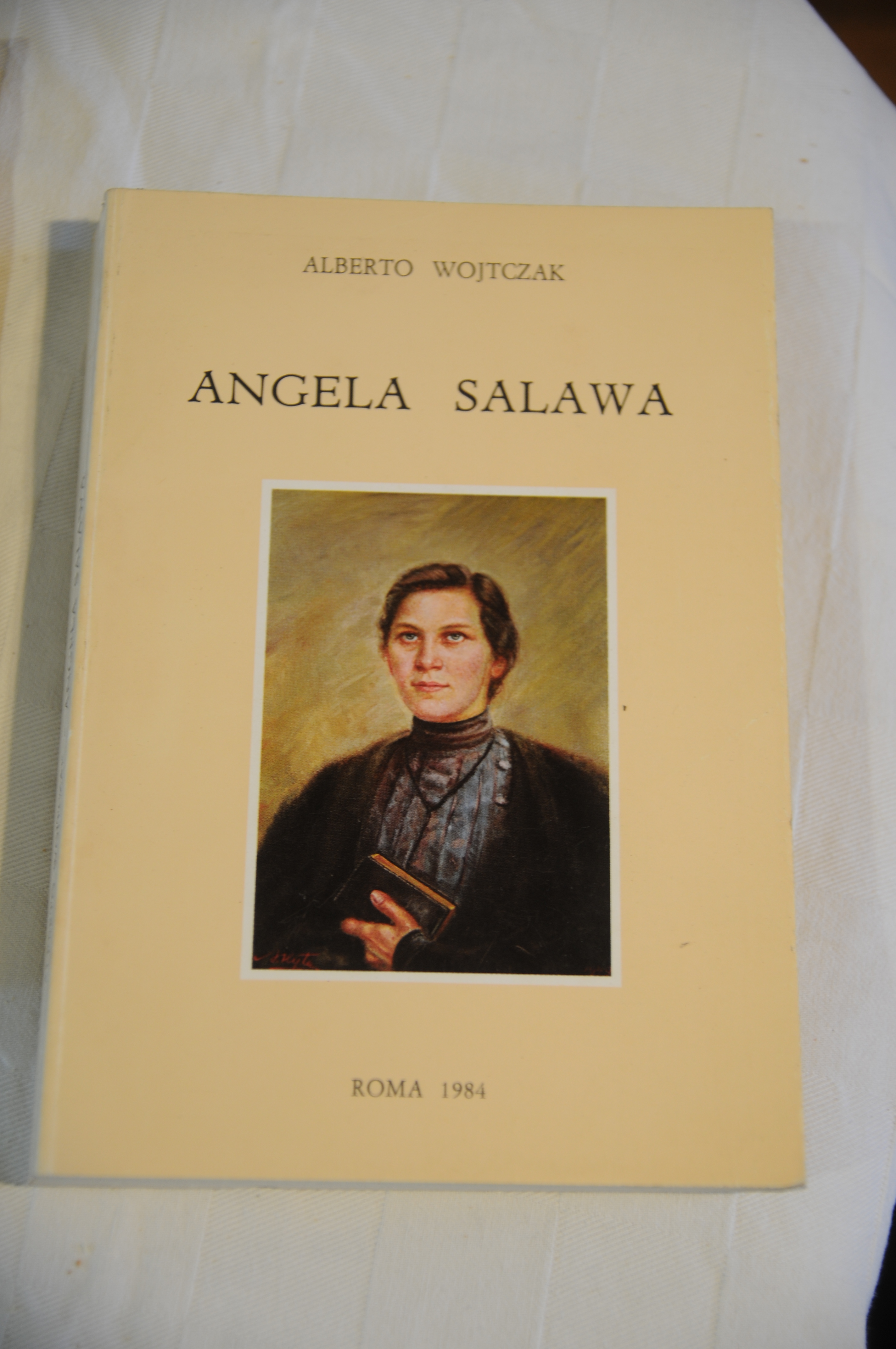 angela salawa NUOVISSIMO