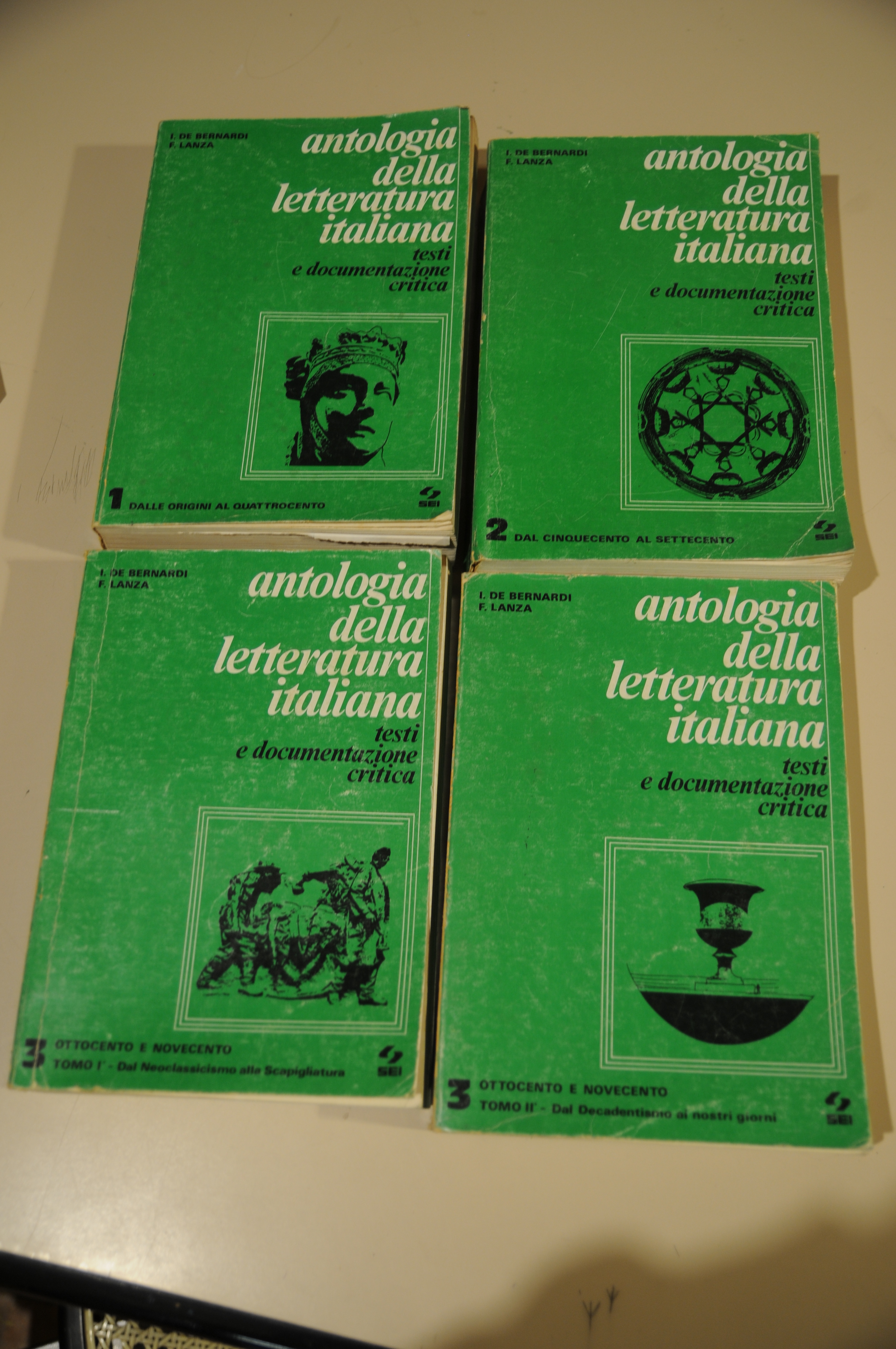 antologia della letteratura italiana voll. 1,2, 3.1 e 3.2 SEI