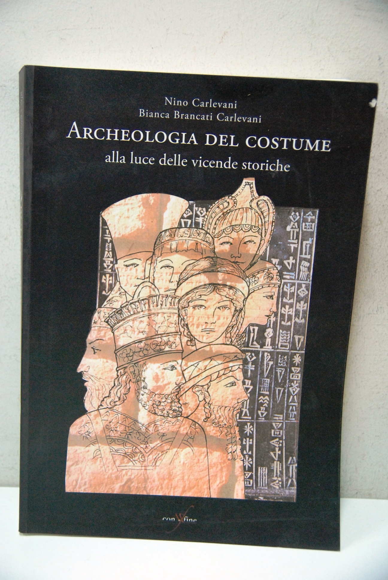 Archeologia del costume alla luce delle vicende storiche