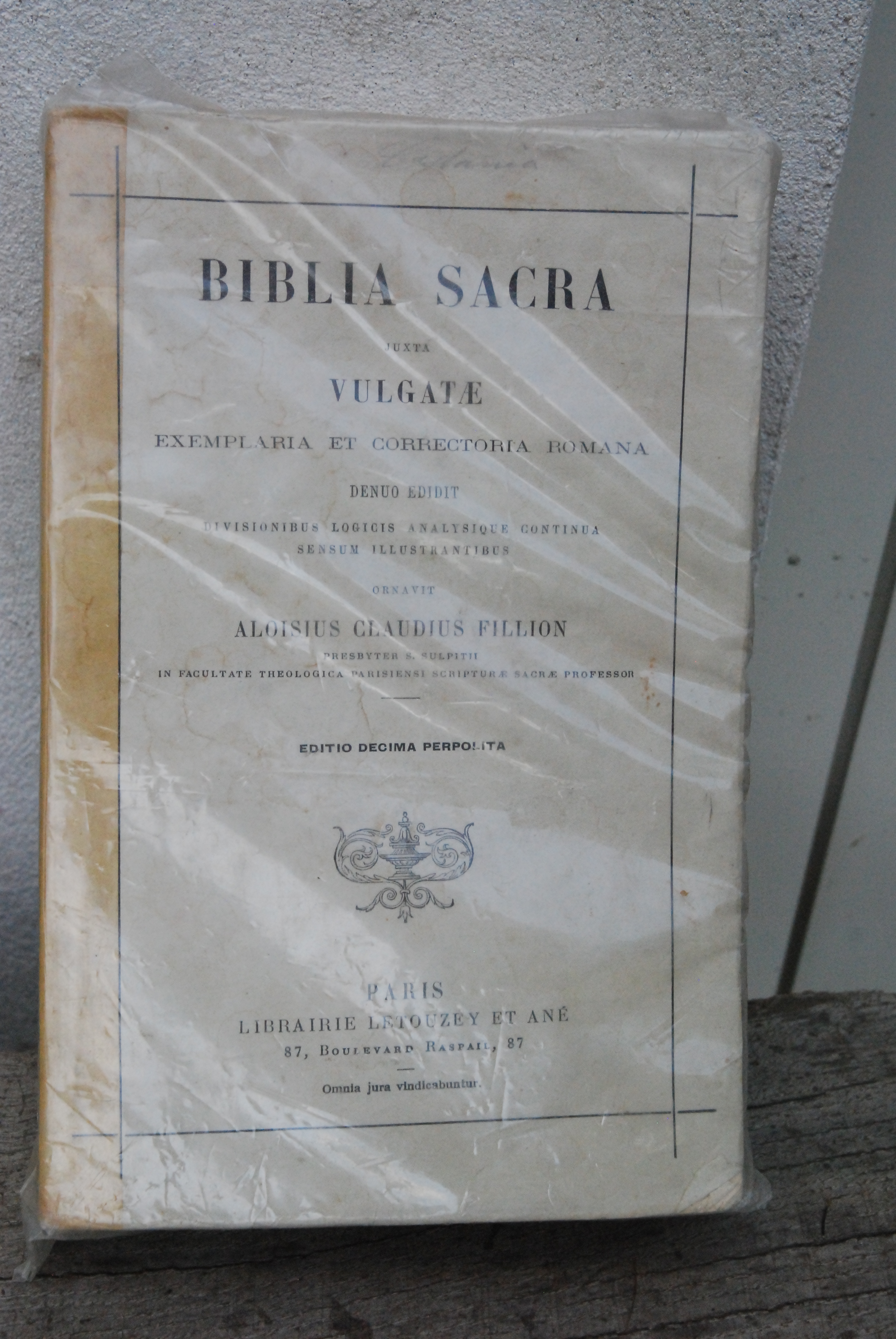 biblia sagra iuxta vulgatae exemplaria et correctoria romana editio decima …