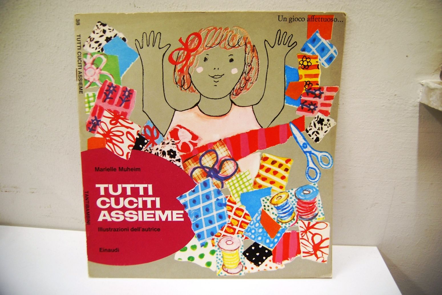 Collana Tantibambini, Tutti cuciti assieme NUOVO