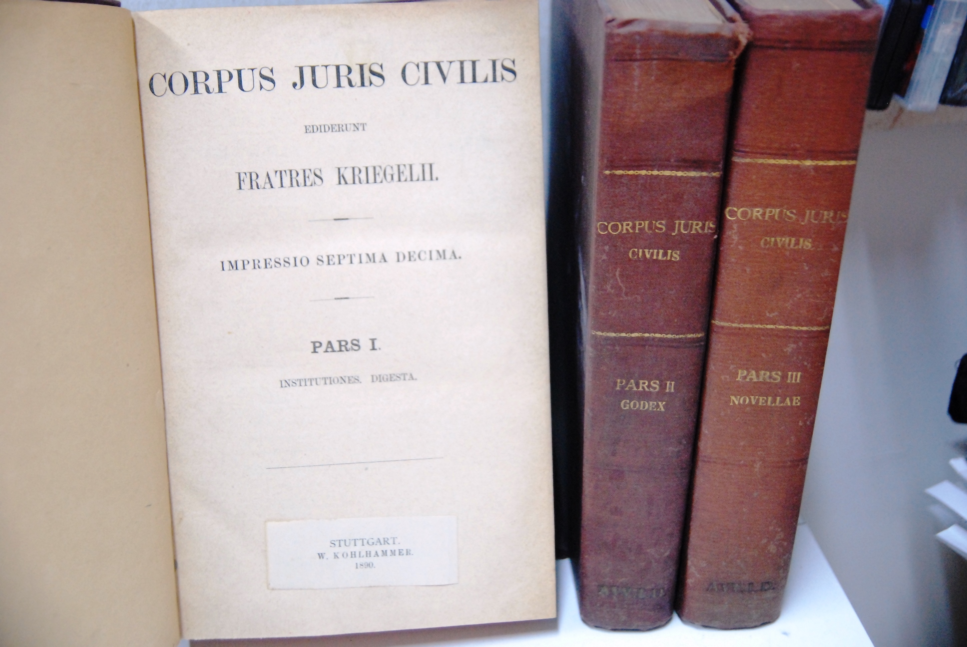 Corpus juris civilis impressio septima decima ? 3 vol. institutiones …