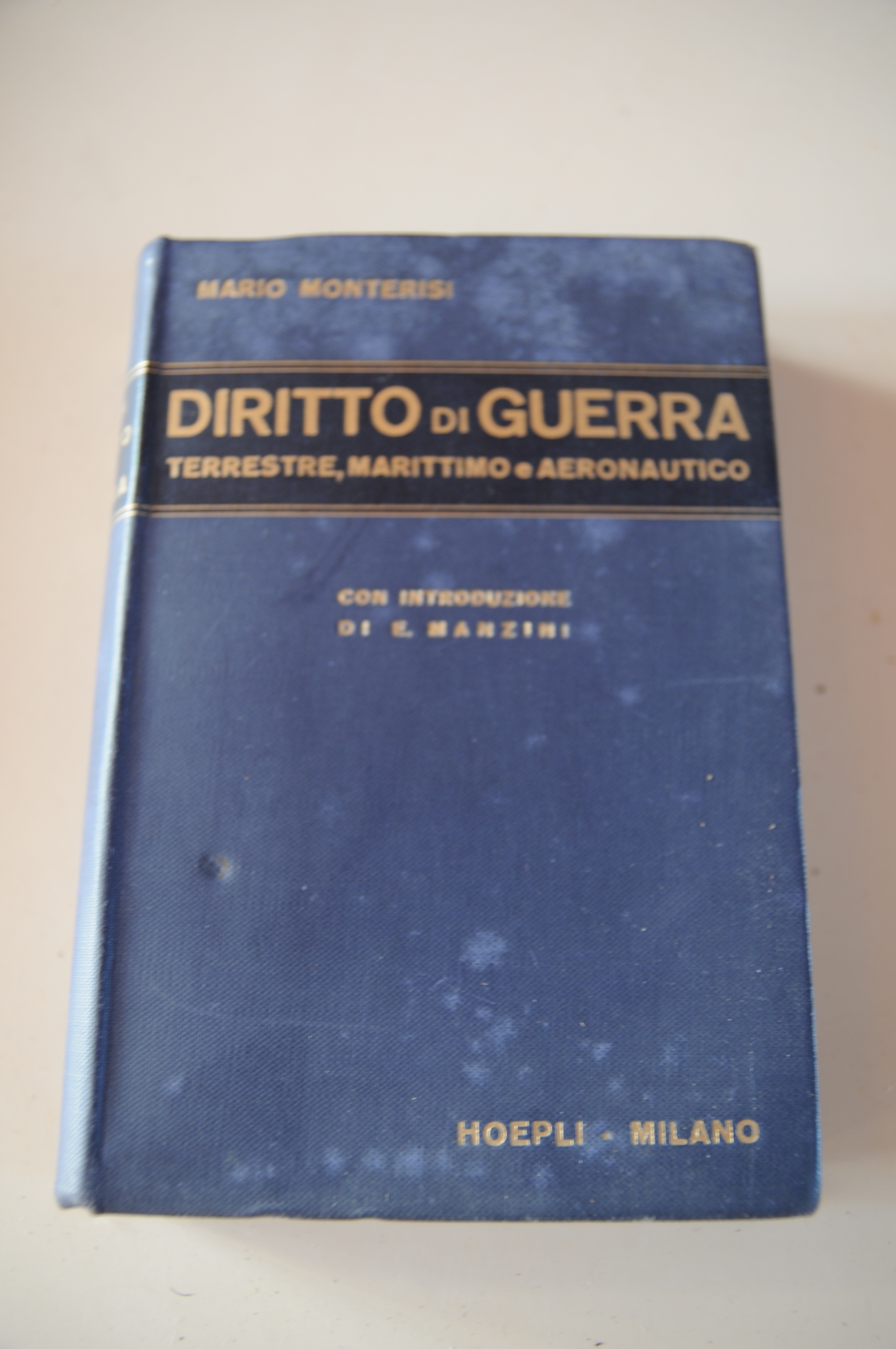 diritto di guerra terrestre marittimo e aeronautico