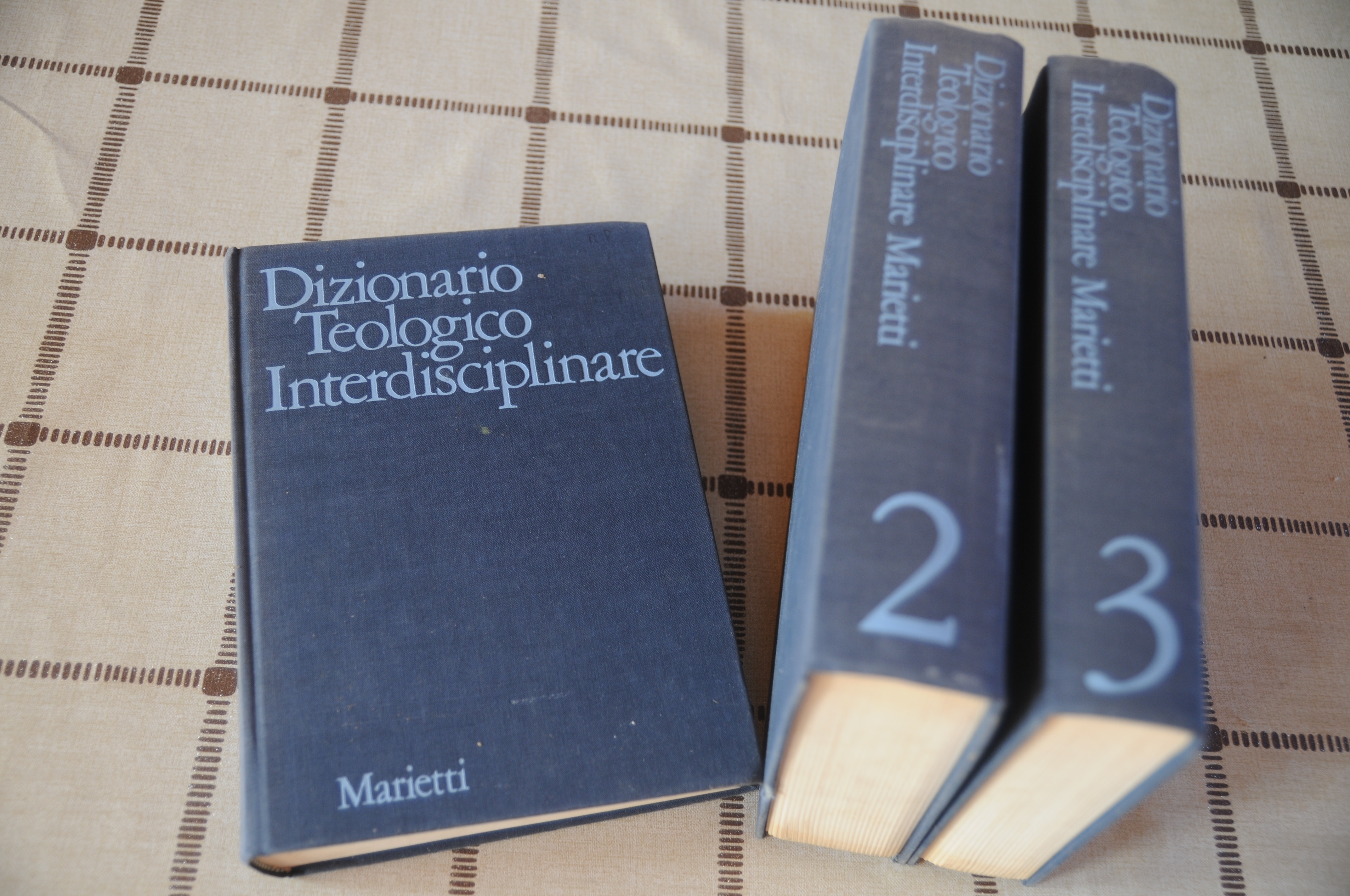dizionario teologico interdisciplinare 3 voll. opera cpl. (firma di prossesso)