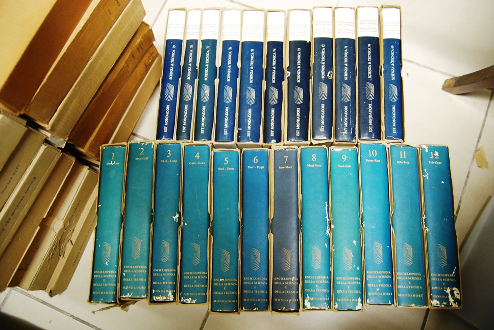 Enciclopedia della Scienze e della Tecnica, con 10 annuali