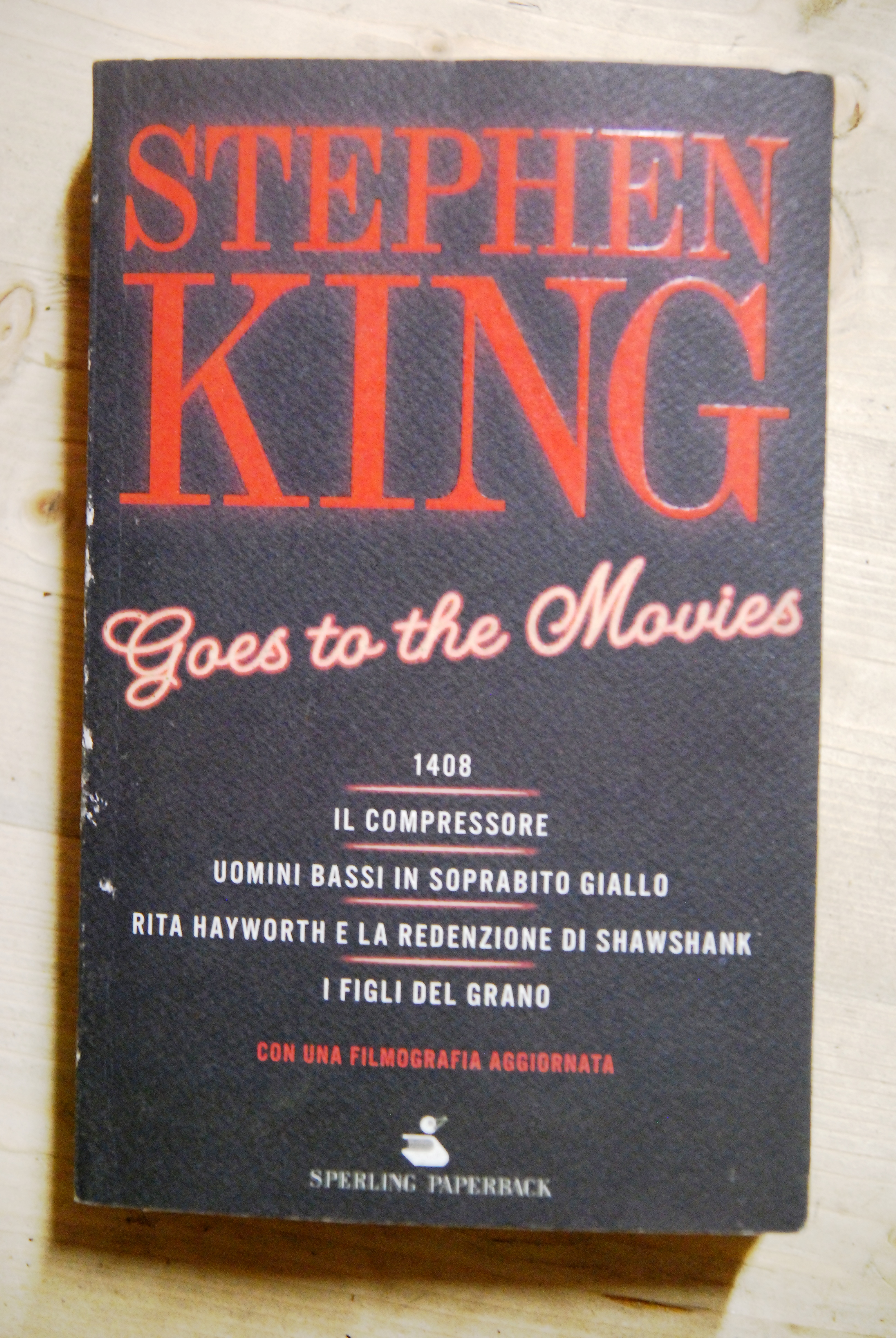 goes to the movie movies NUOVO