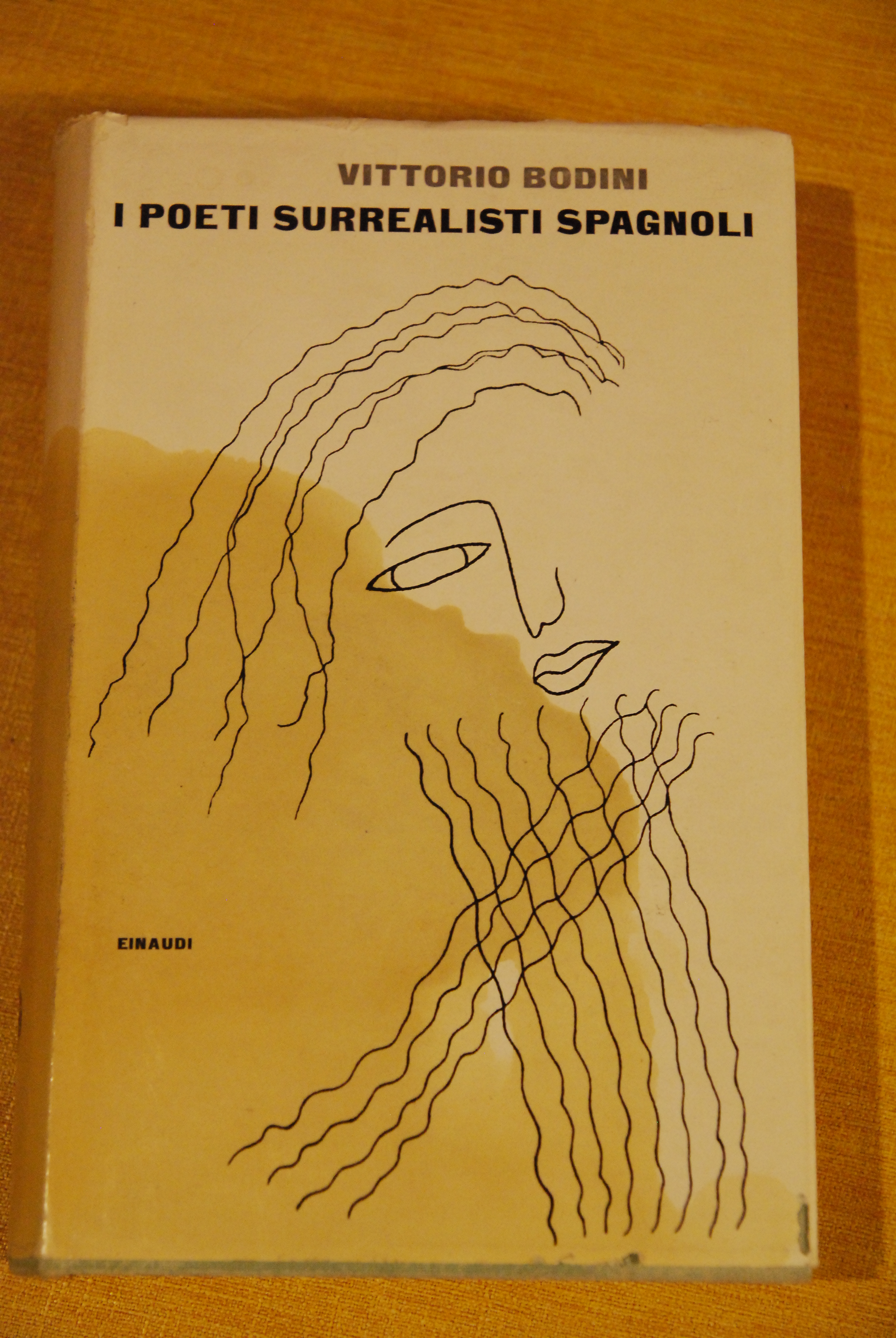 i poeti surrealisti spagnoli (sovracopertina macchiata interni perfetti)