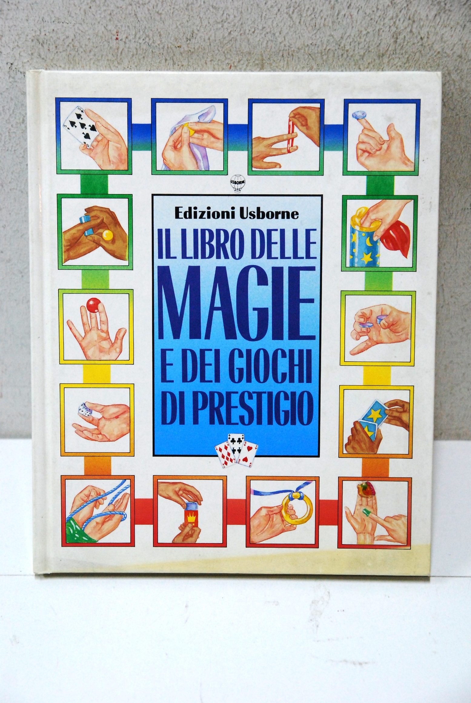 il libro delle magie e dei giochi di prestigio NUOVO