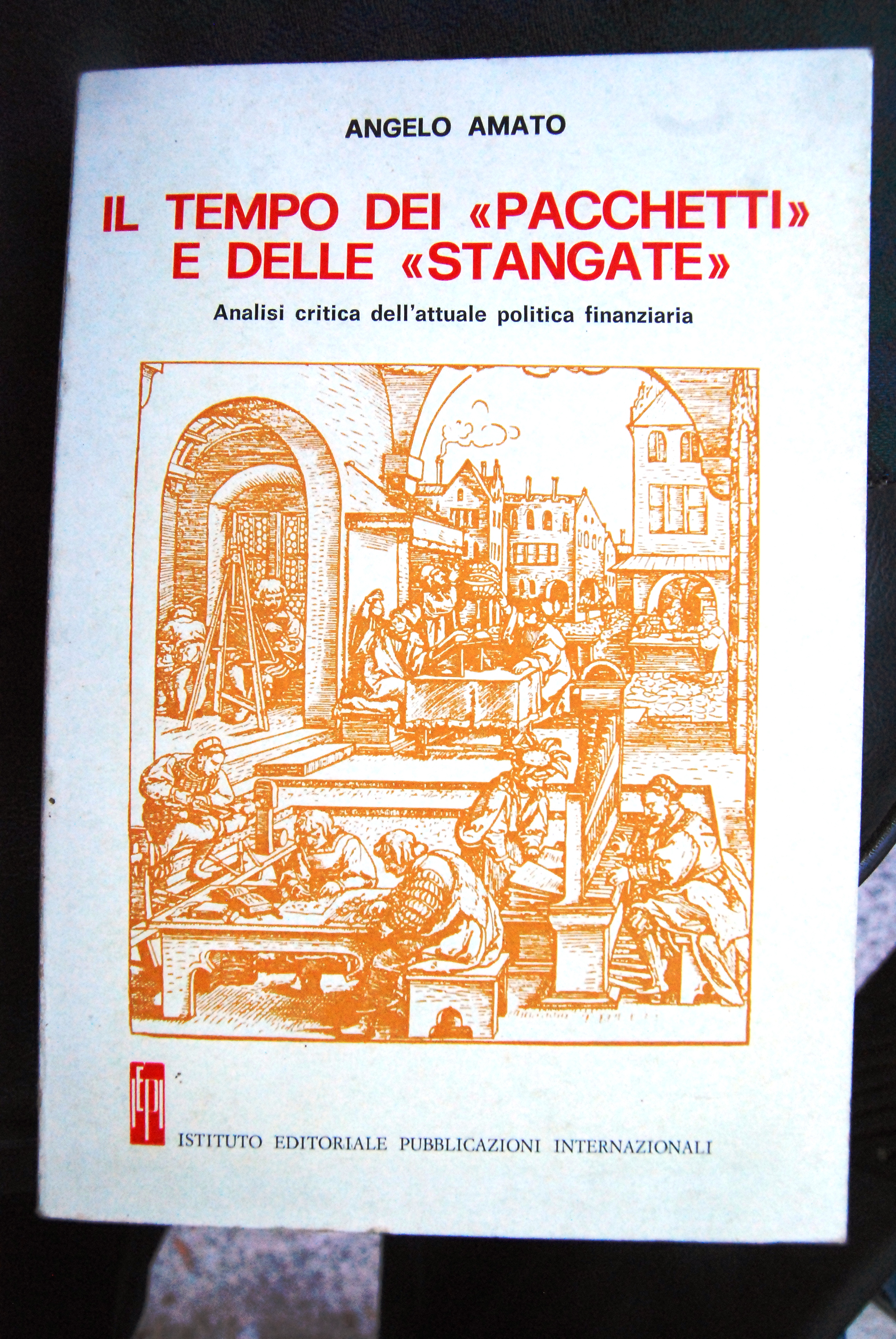 il tempo dei pacchetti e delle stangate NUOVO