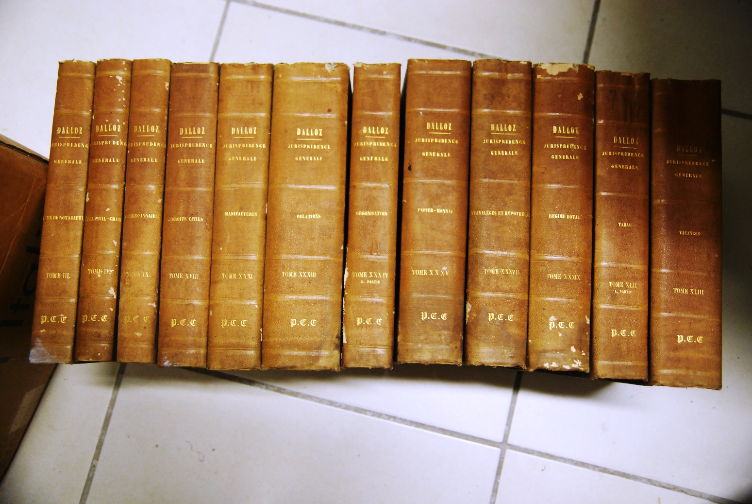 Jurisprundence Generale, 12 volumi, tomi 3,4,9,18,31,33,34,35,37,39,42,43.