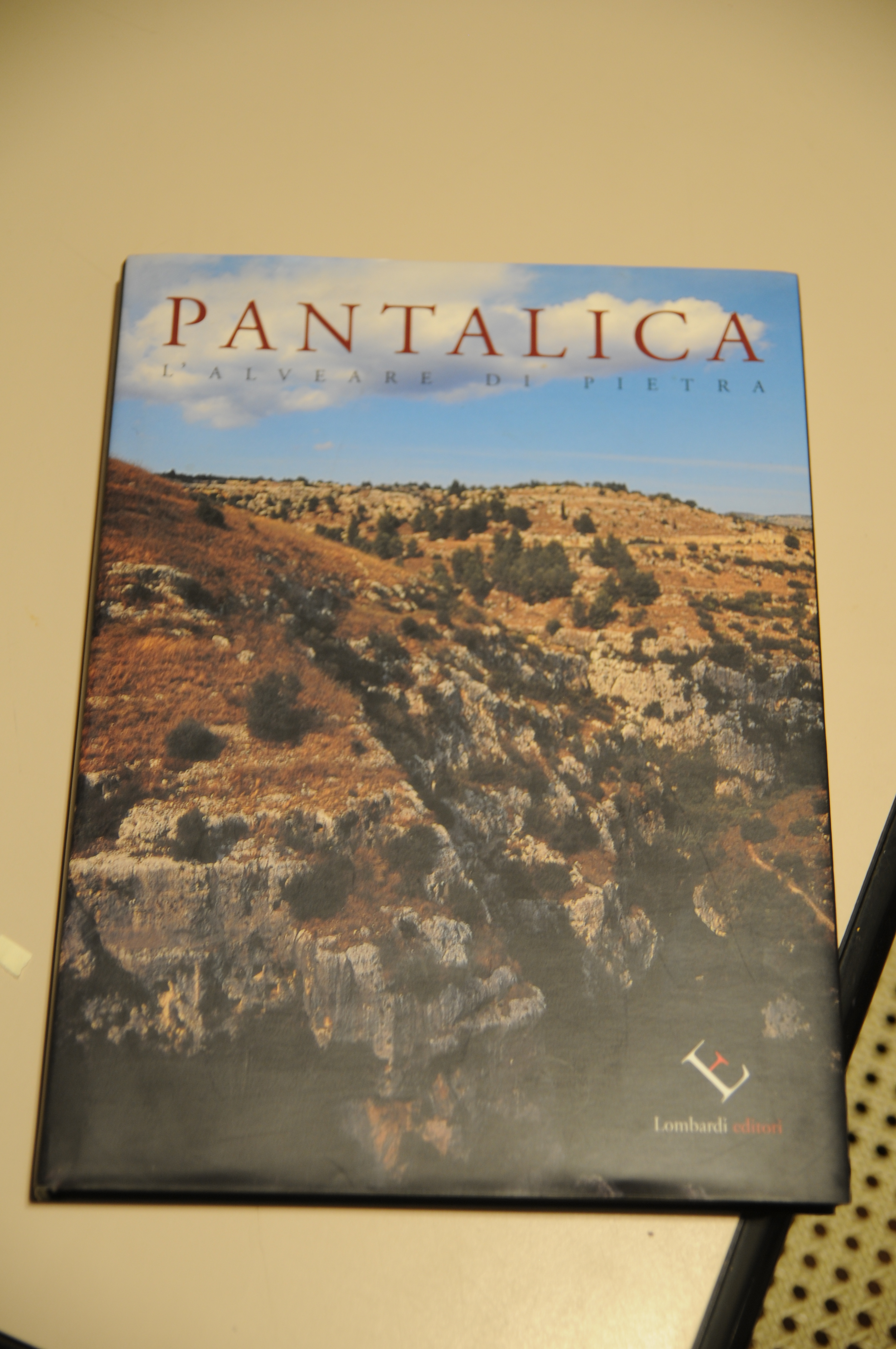 l'alveare di pietra NUOVISSIMO