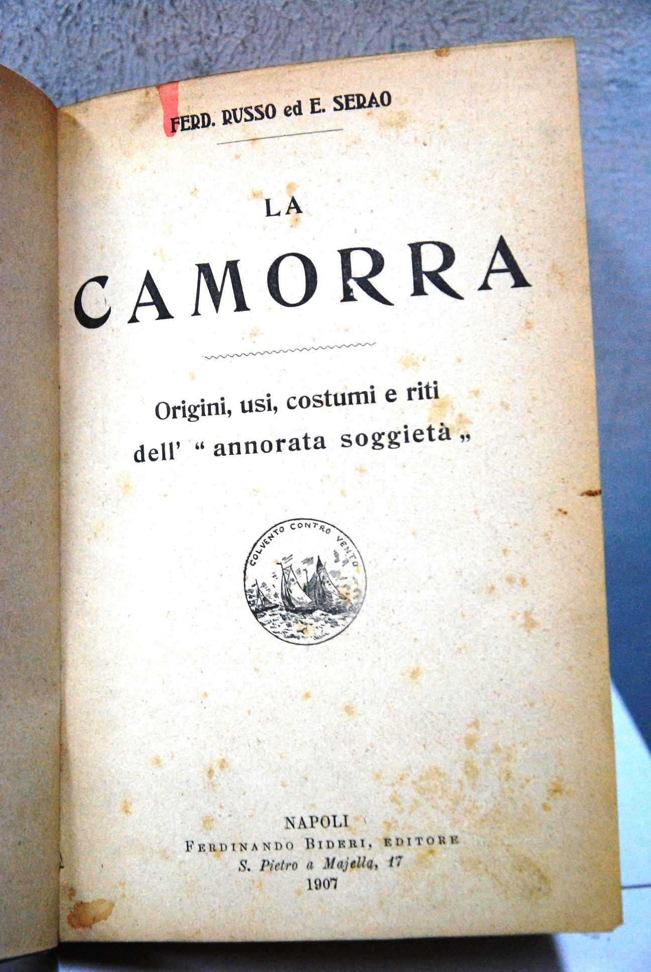 la camorra origini usi e costumi dell'annorata soggietà