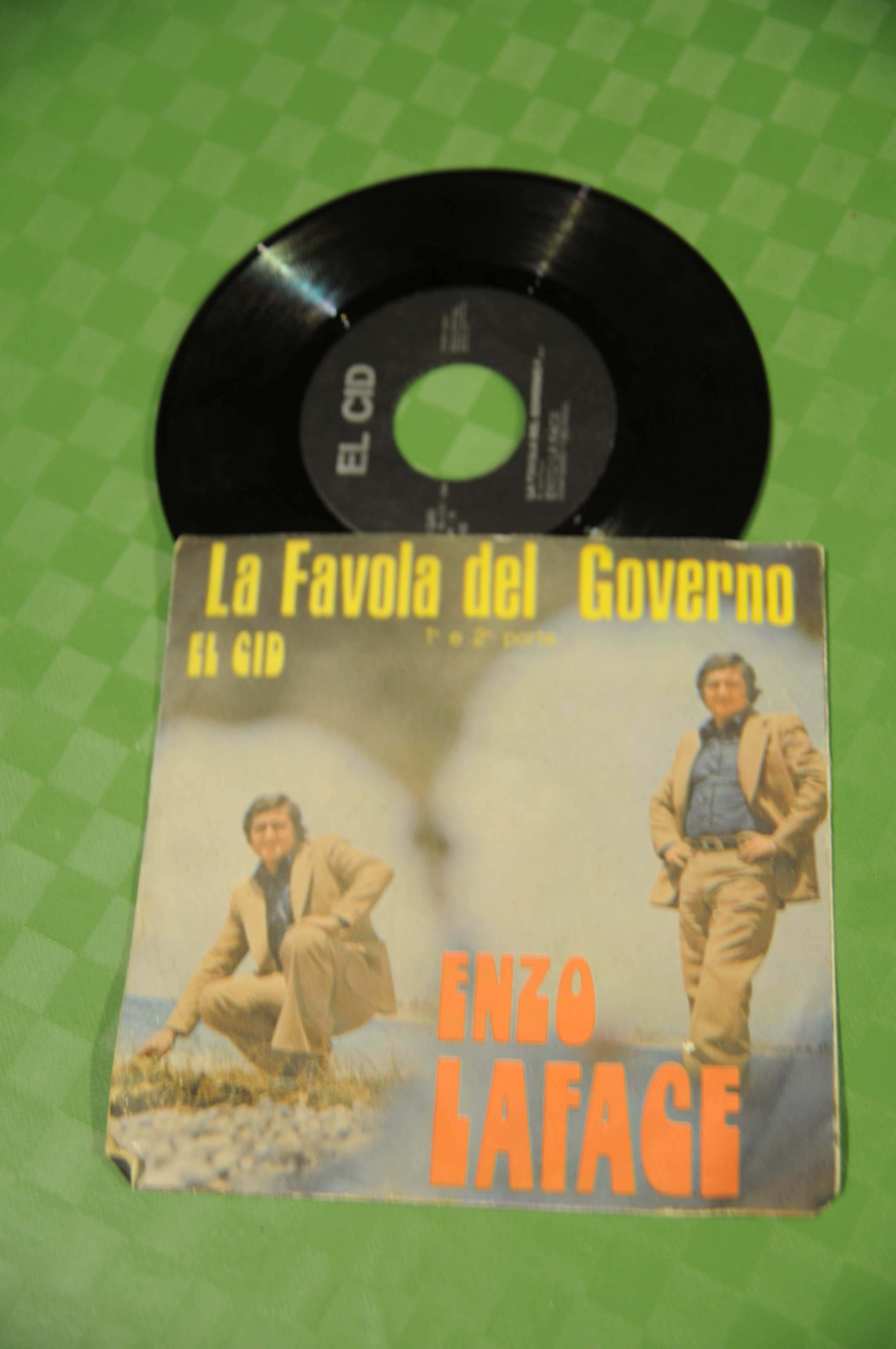 la favola del governo 45 giri
