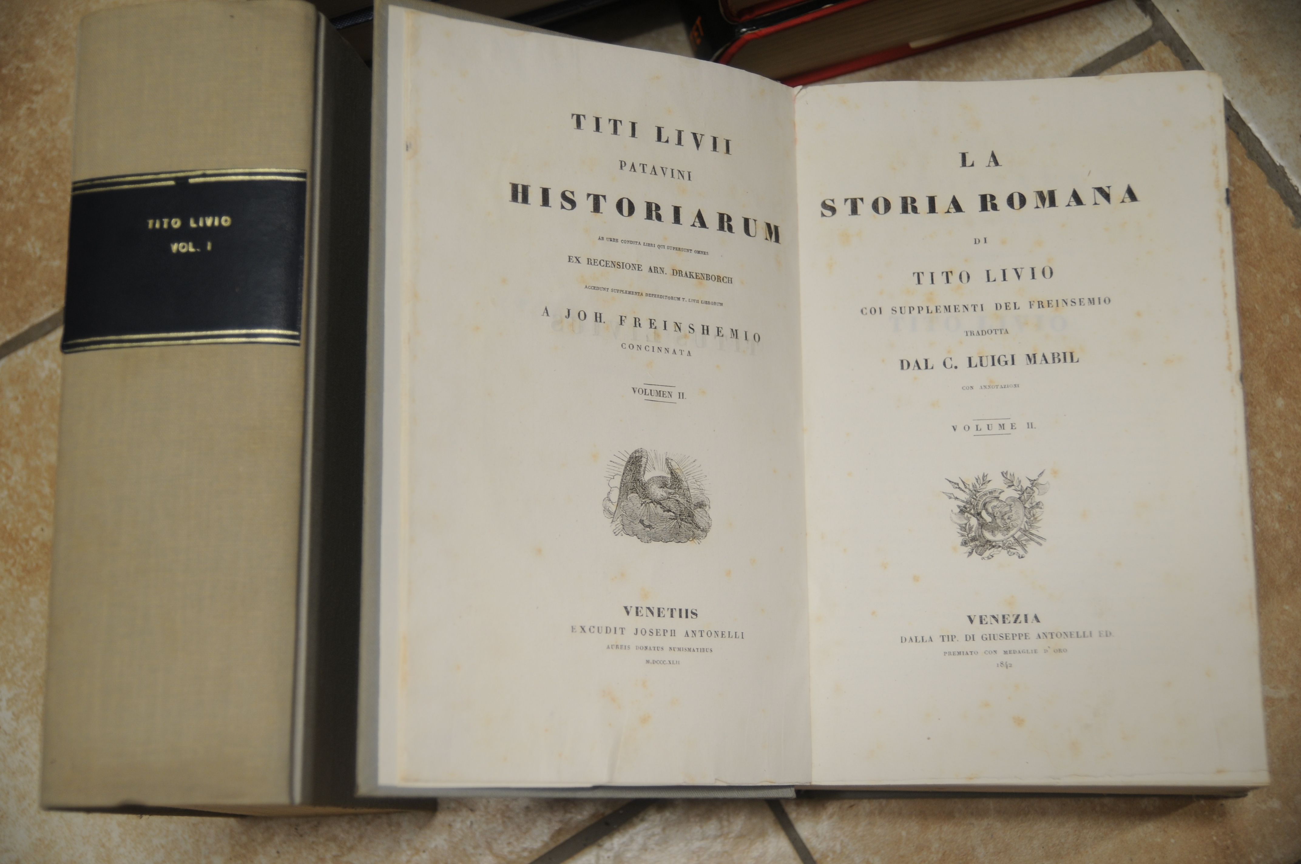 la storia romana coi supplementi del freinsemio tradotta da luigi …