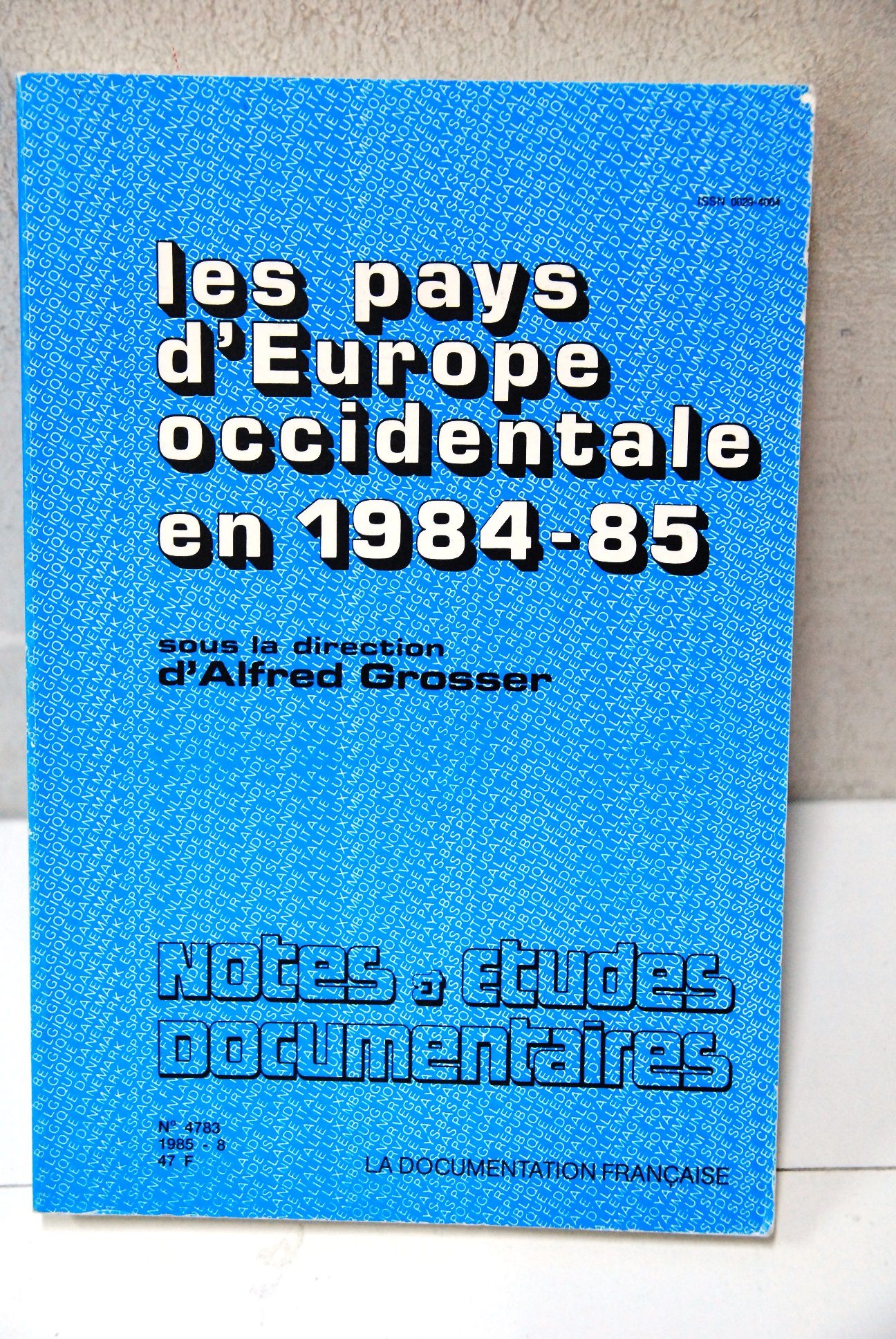 les pays d'europe occidentale en 1984 85 notes etudes documentaires