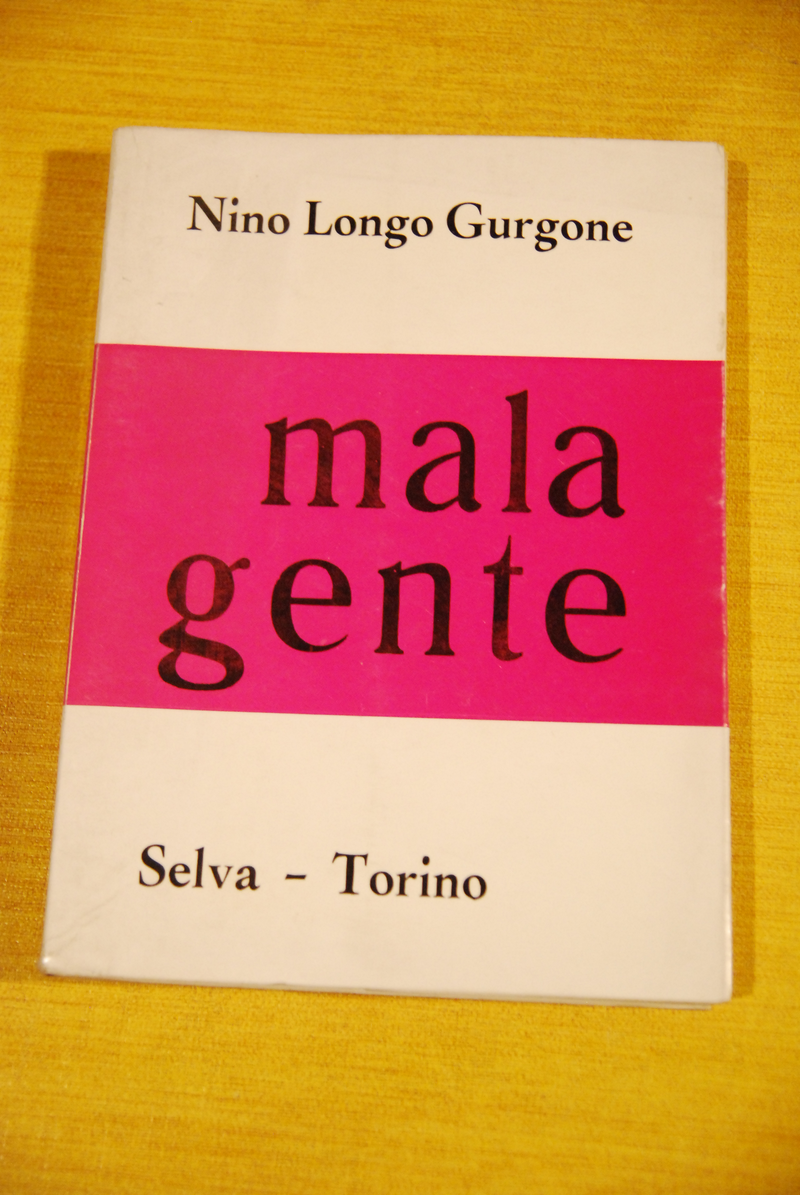 mala gente autografato dall'autore con dedica NUOVO