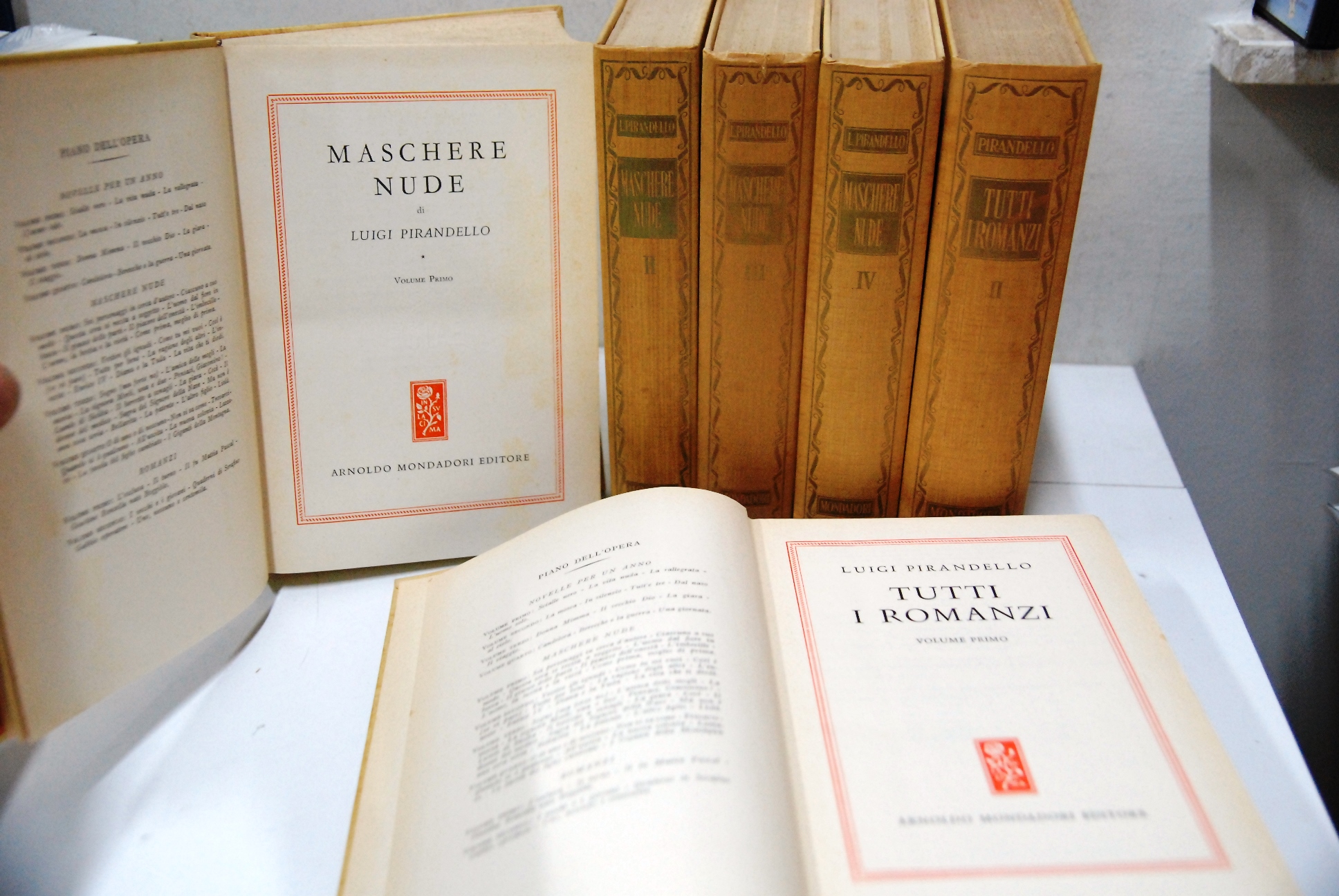 Maschere nude (4 volumi) e tutti i romanzi (2 volumi)