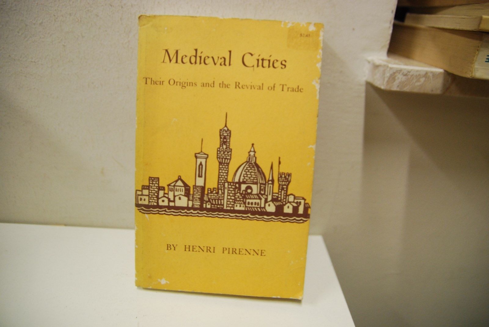 Medieval Cities, the origins and the Revival of Trade