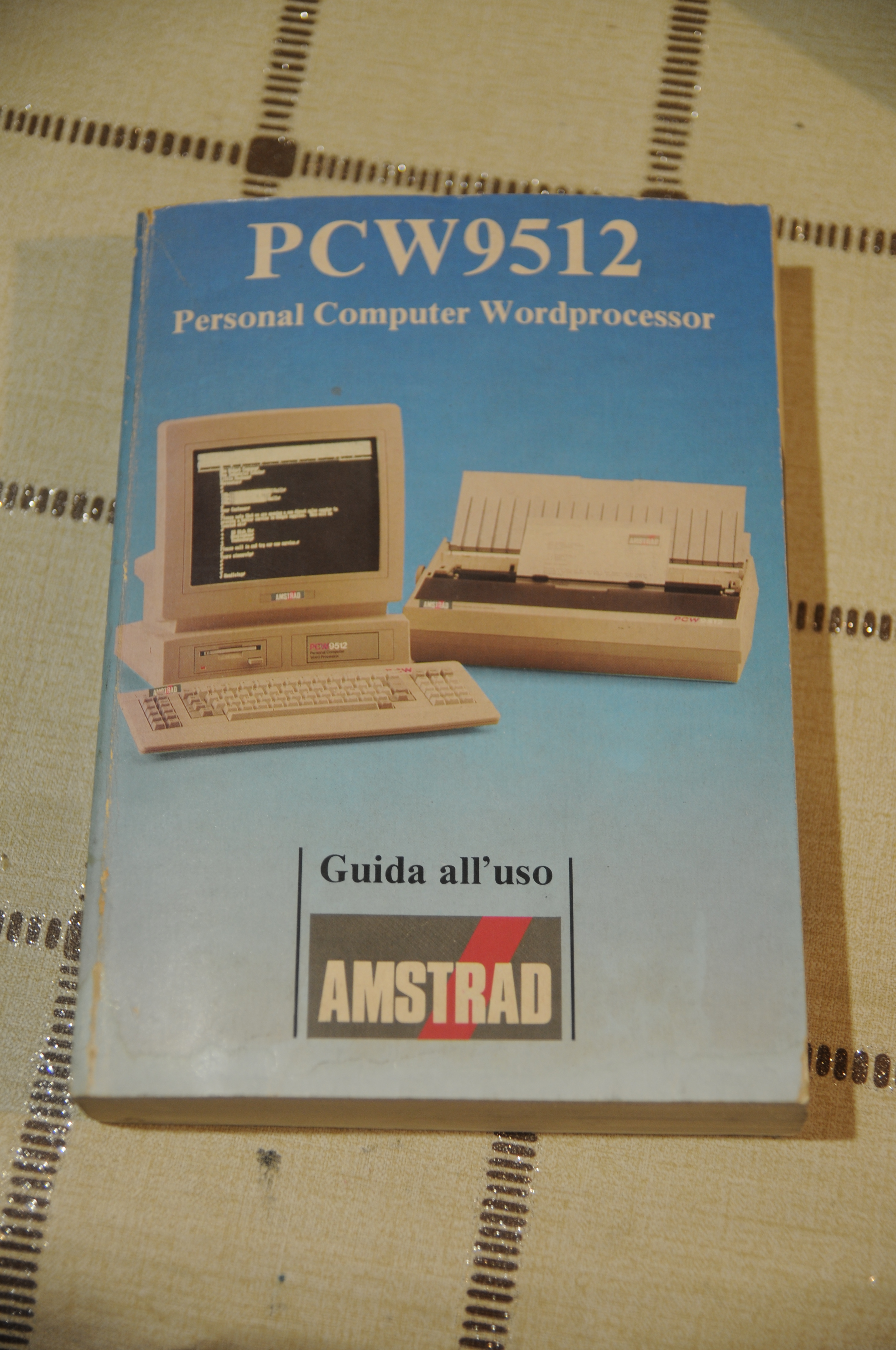pcw9512 pcw 9512 personal computer wordprocessor guida all'uso NUOVO