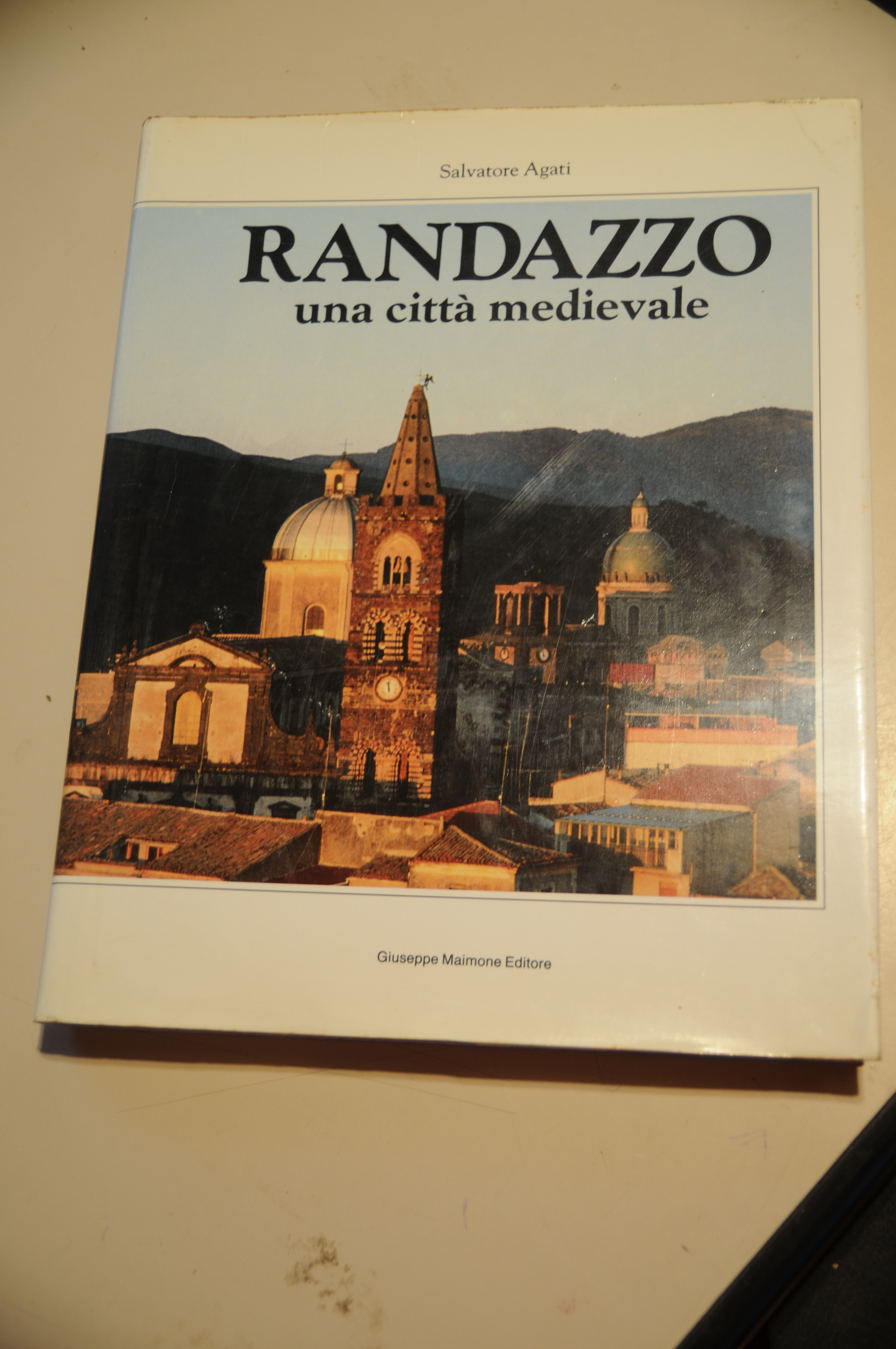 RANDAZZO una città medievale NUOVO