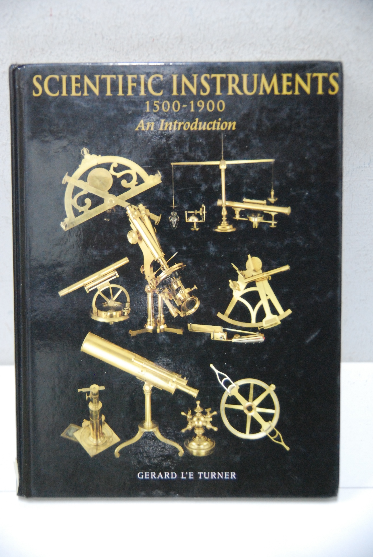Scientific instruments 1500 1900 an introduction
