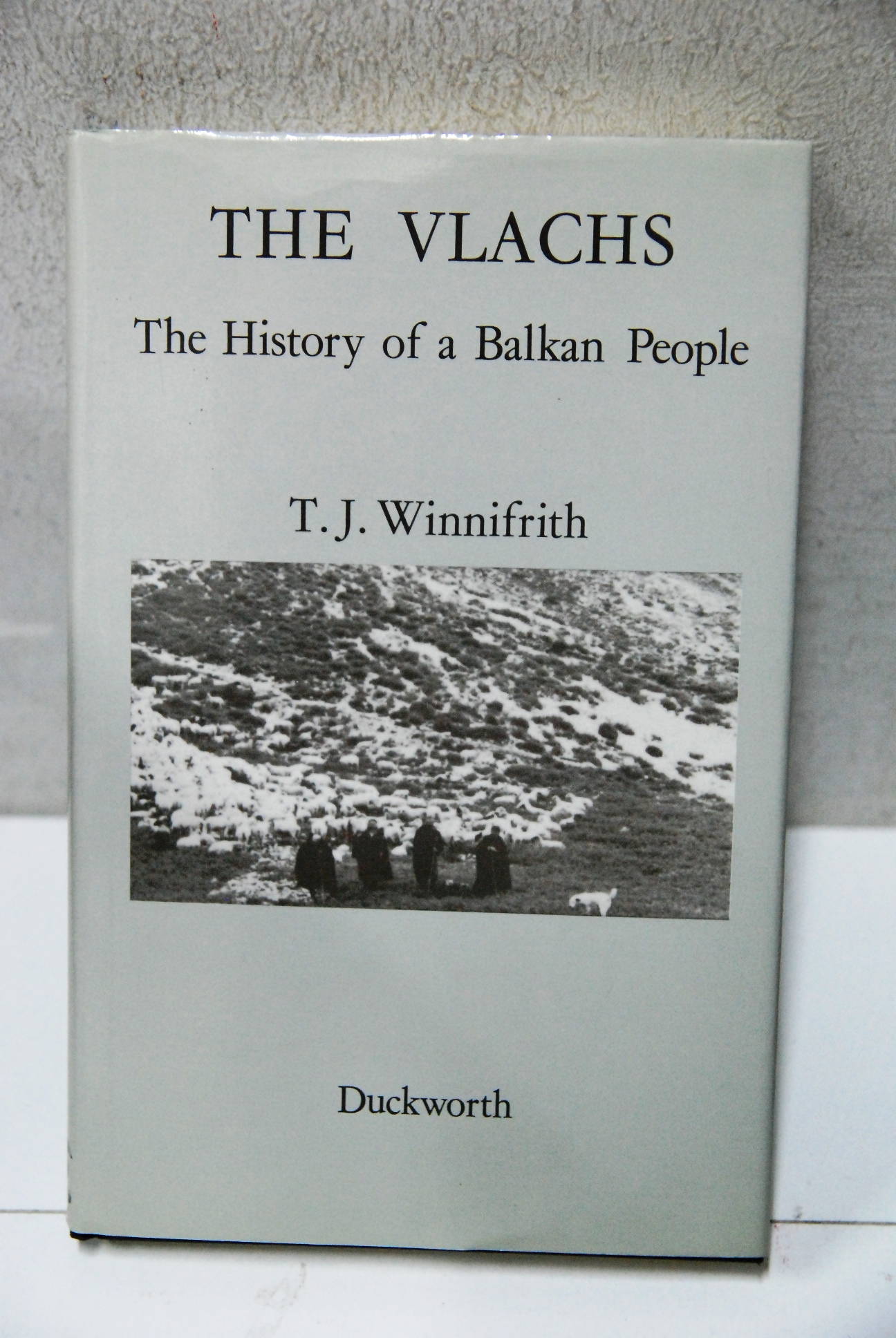 the vlachs the history of a balkan people hardcover NUOVO
