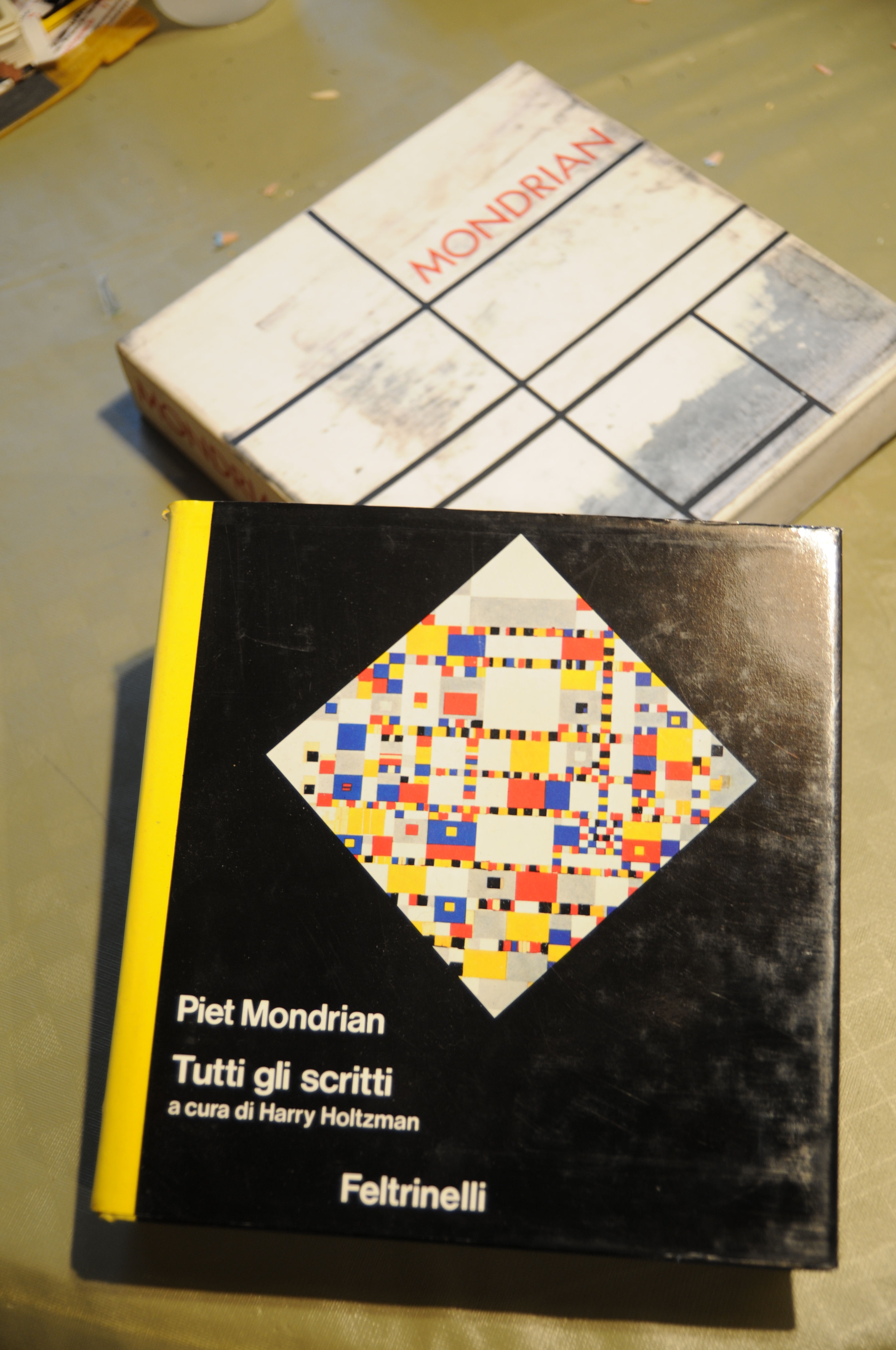 tutti gli scritti (cofanetto come da foto)