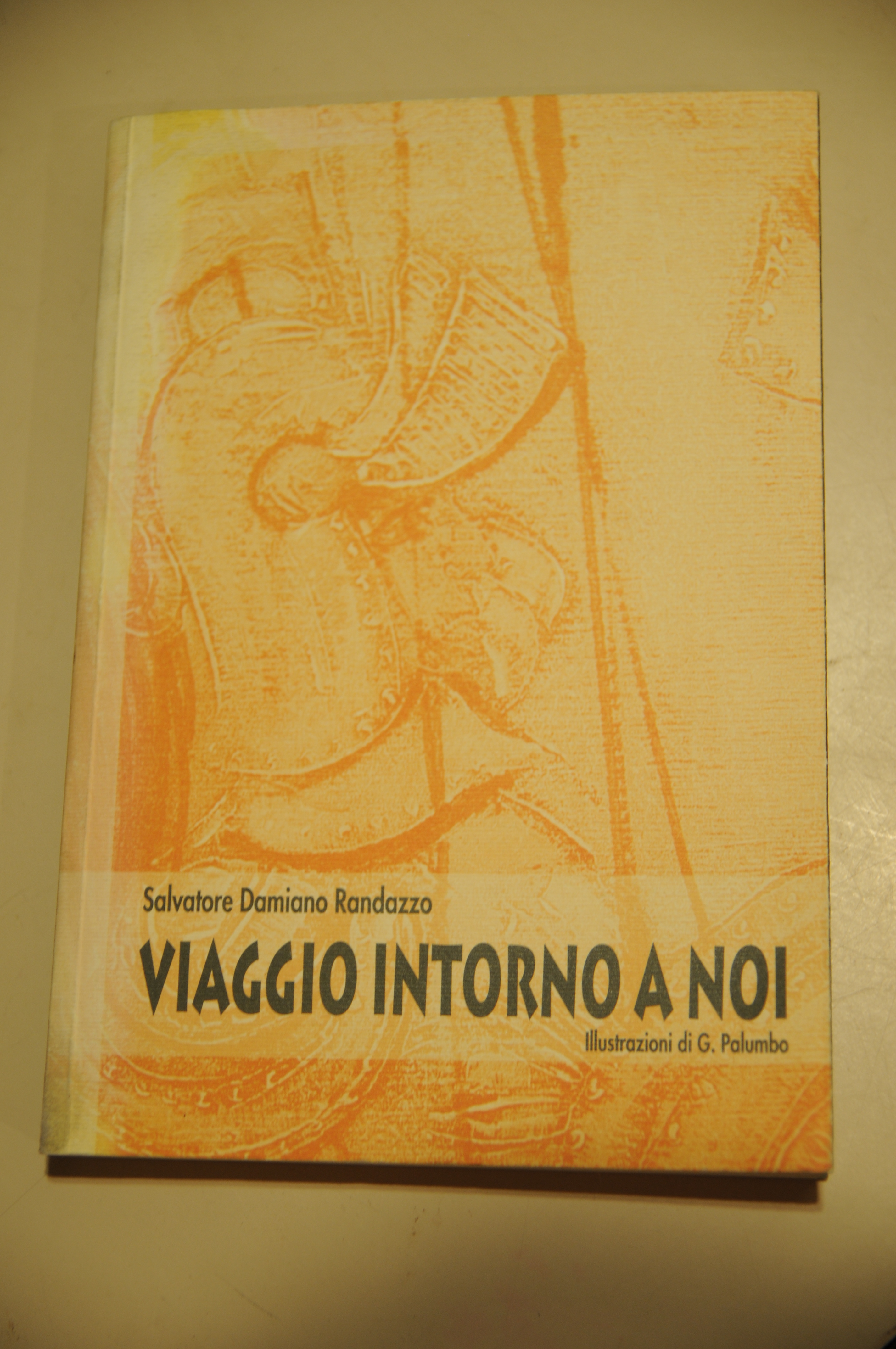 VIAGGIO INTORNO A NOI (NUOVO)