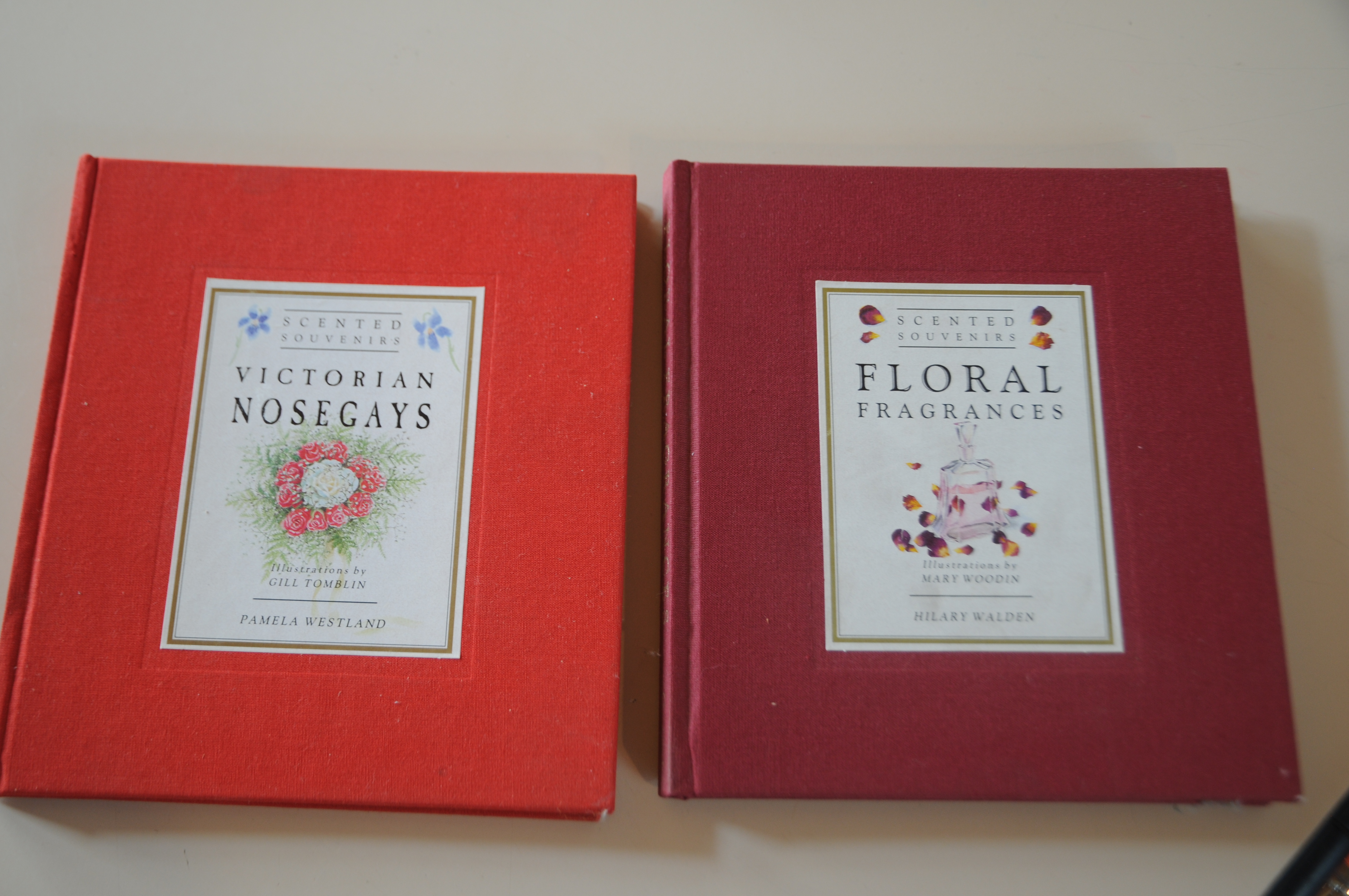 VICTORIAN NOSEGAYS floral fragrances 2 voll. NUOVI