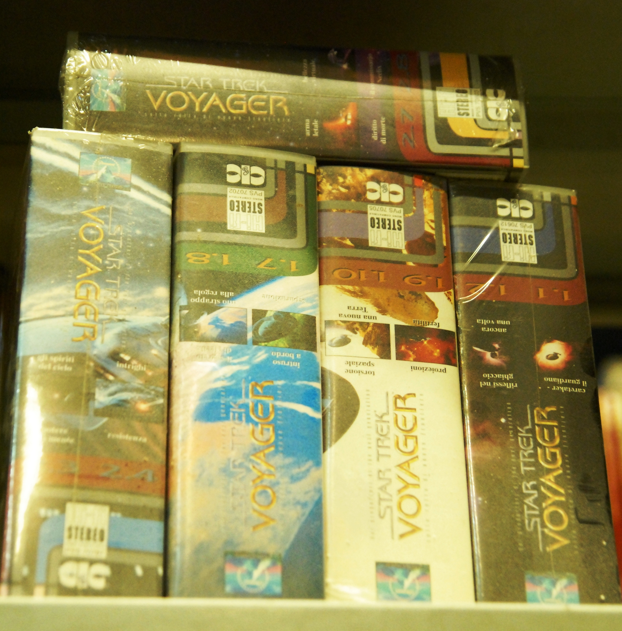 volumi 1.1, 1.2, 1.9, 1.10, 1.7, 1.8, 2, 2.4, 2.7, …