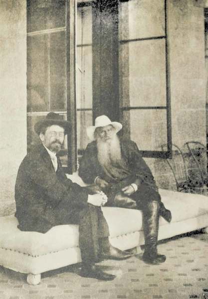 IZ ZHIZNI L.N. TOLSTOGO. SNIMKI RABOTY ISKLJUCHITEL'NO GRAFINI S.A. TOLSTOJ. …