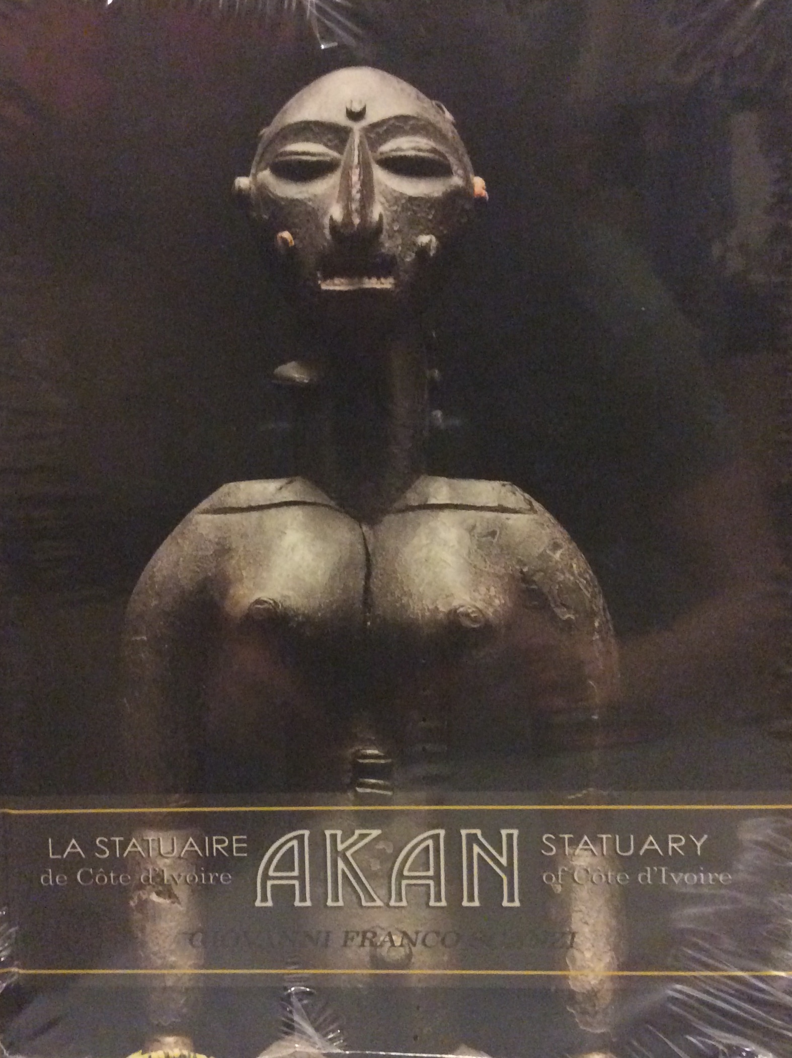 LA STATUAIRE AKAN DE COTE D'IVOIRE. AKAN STATUARY OF IVORY …