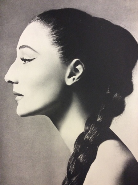 OBSERVATIONS. - Photos von Richard Avedon. Text von Truman Capote.