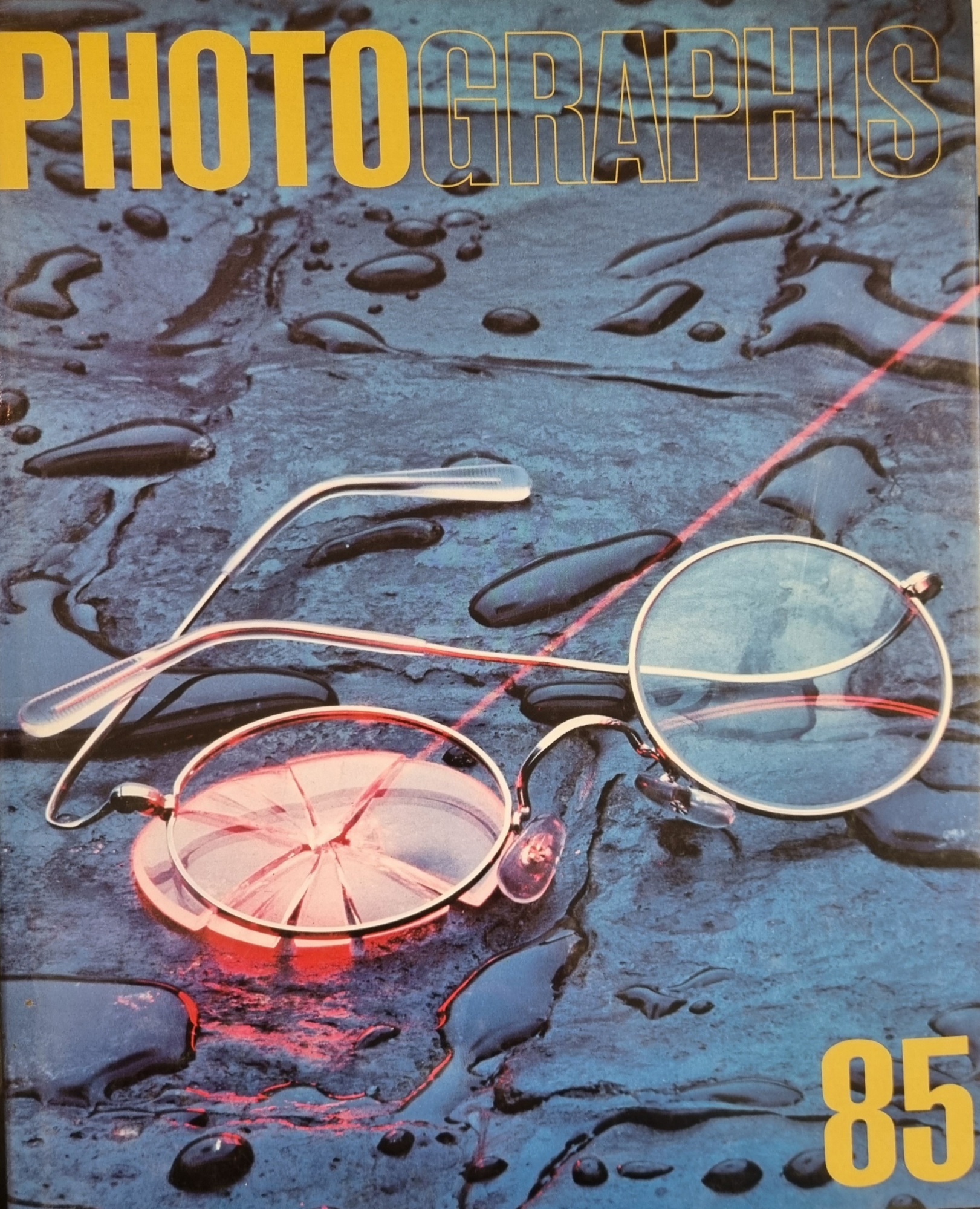 PHOTO GRAPHIS 85