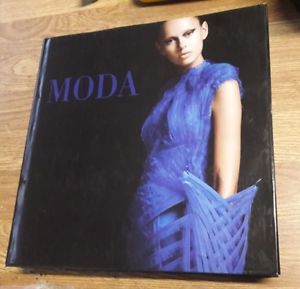 Moda. Ediz. Italiana, Inglese, Tedesca E Spagnola