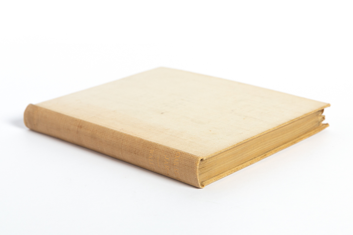 Oak Leaf Jars: A fifteenth centur y Italian ware showing …