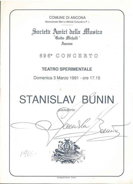 Firma autografa del pianista al frontespizio del Programma di sala …