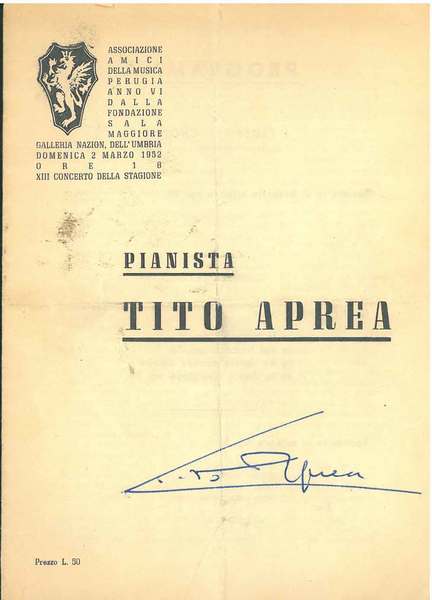 Firma autografa di Aprea alla copertina del programma di sala …