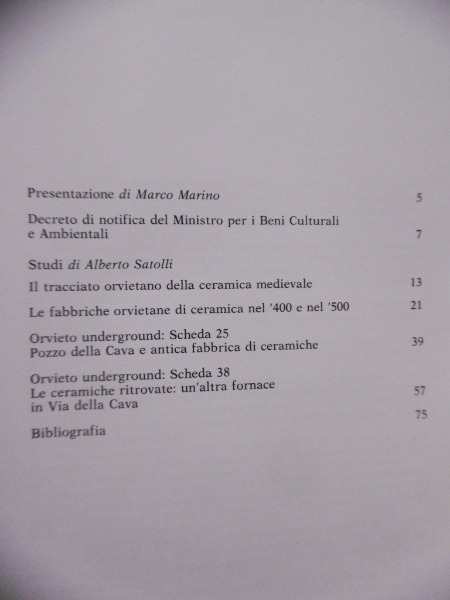 Alberto Satolli, La ceramica orvietana nel Quattrocento e nel Cinquecento, …