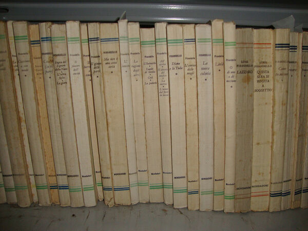 Maschere nude (Collana delle opere teatrali di Luigi Pirandello - …