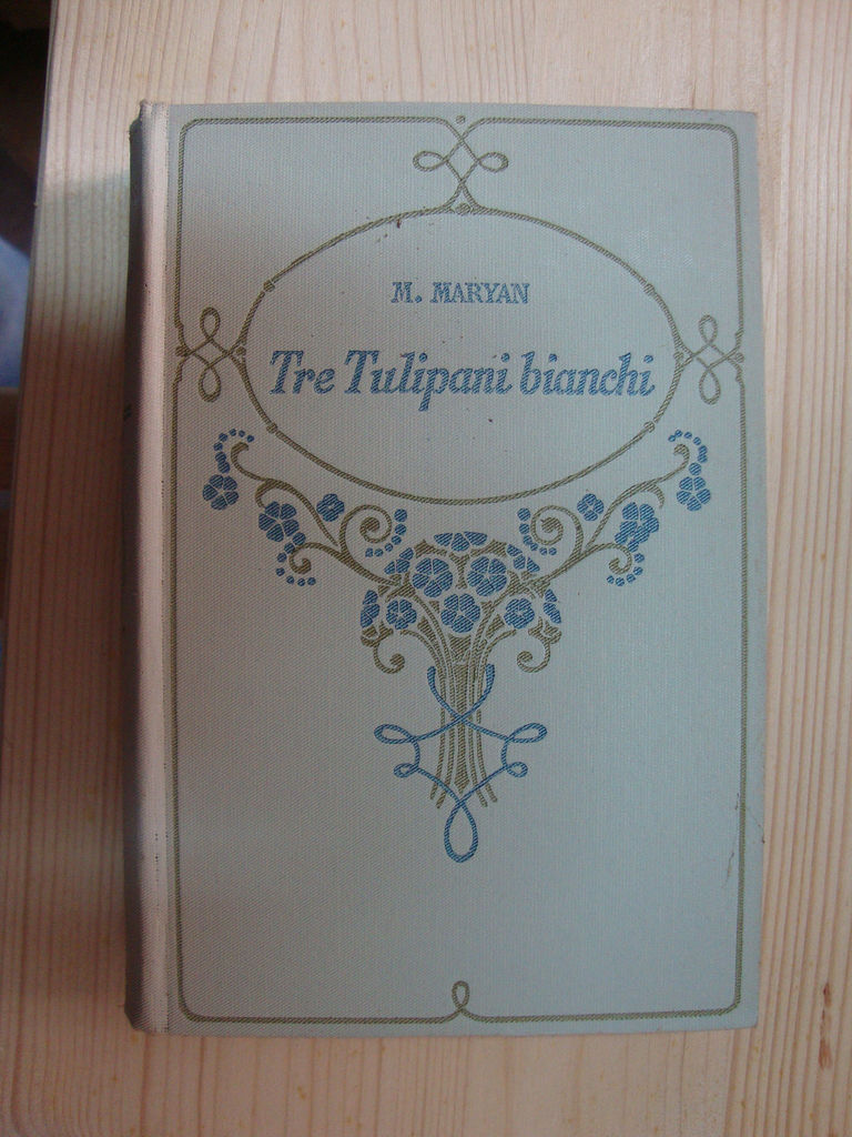 Tre tulipani bianchi