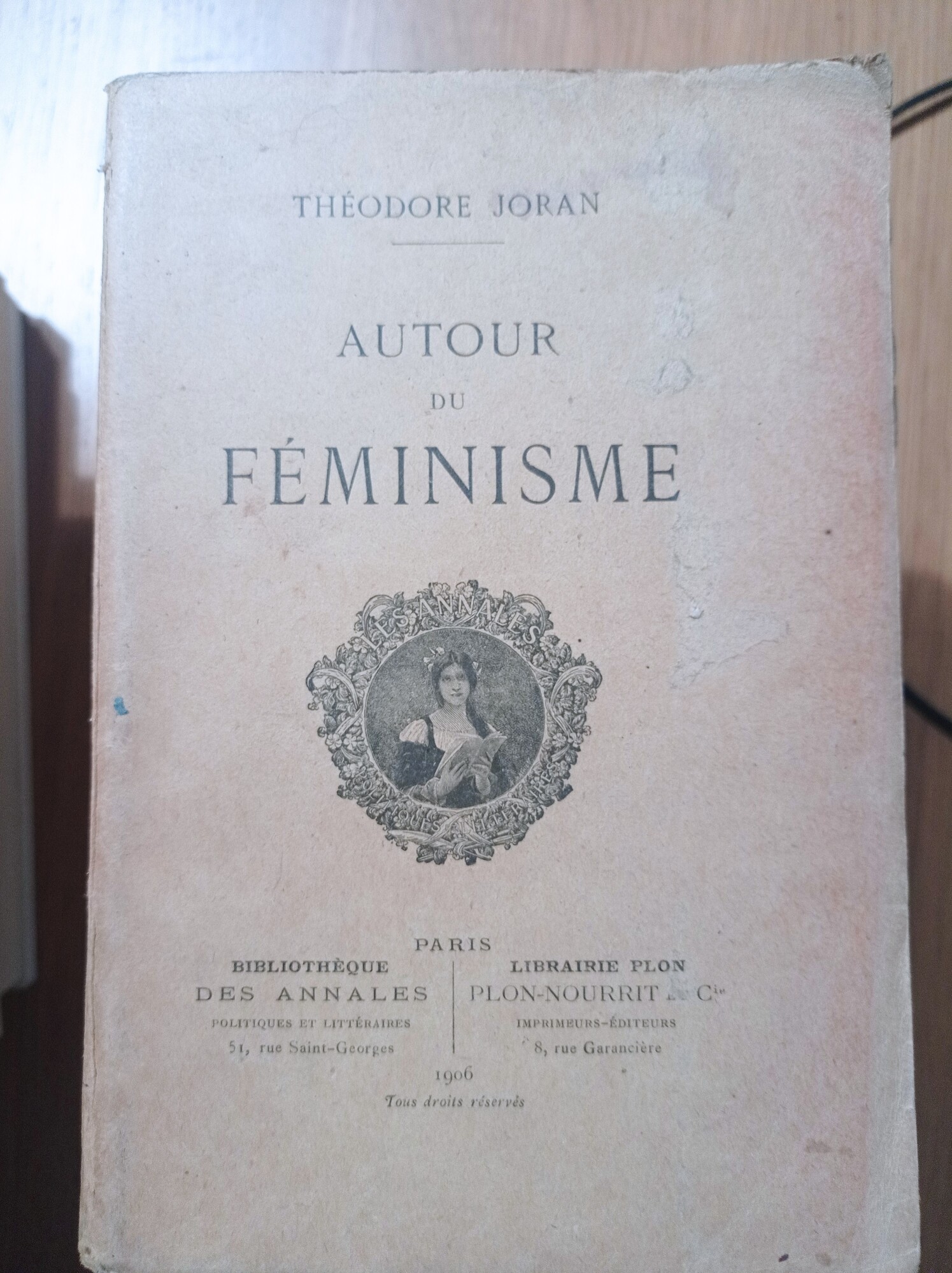 Autour du feminisme